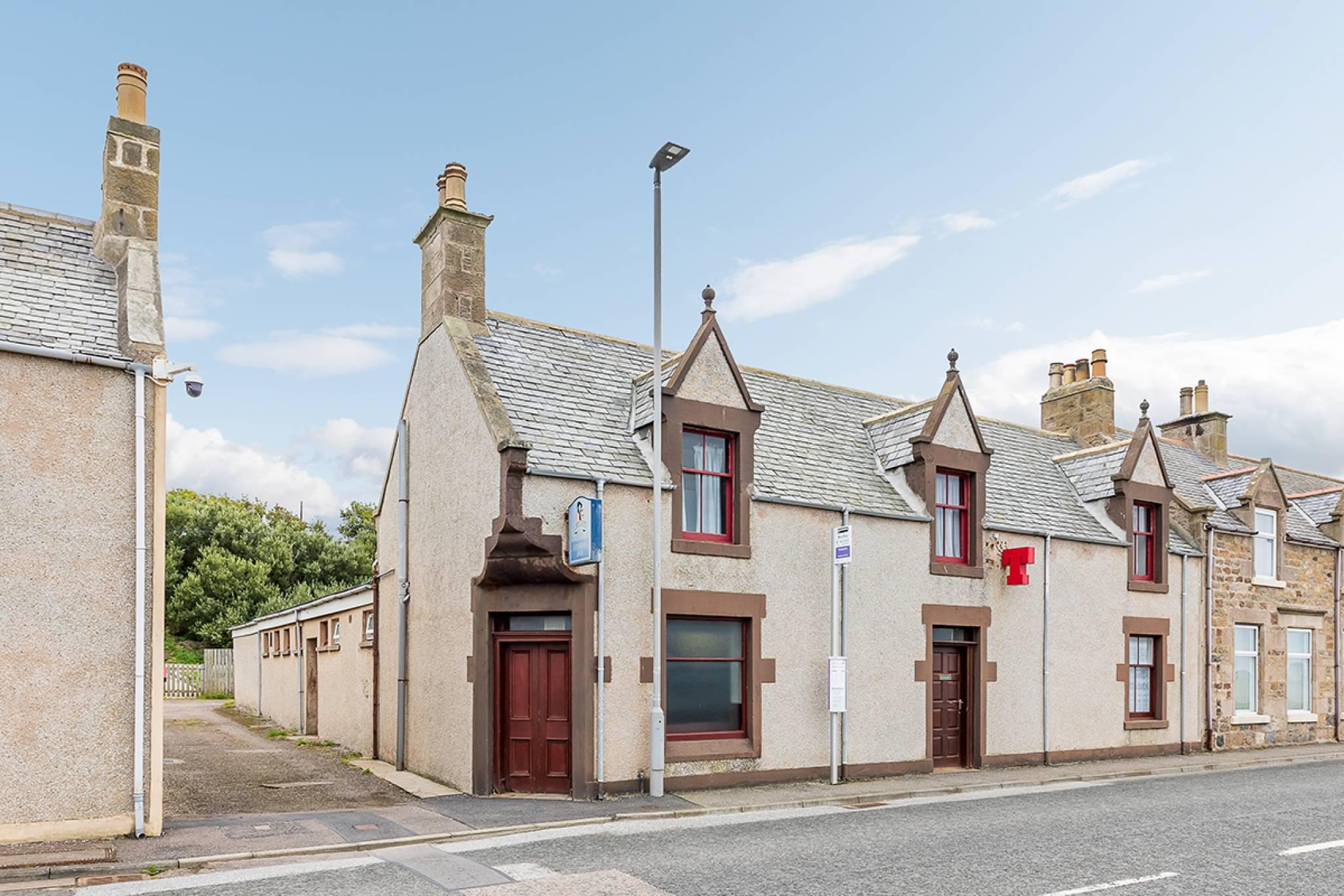 5 Lennox Place, Portgordon, Buckie, AB56 5RY