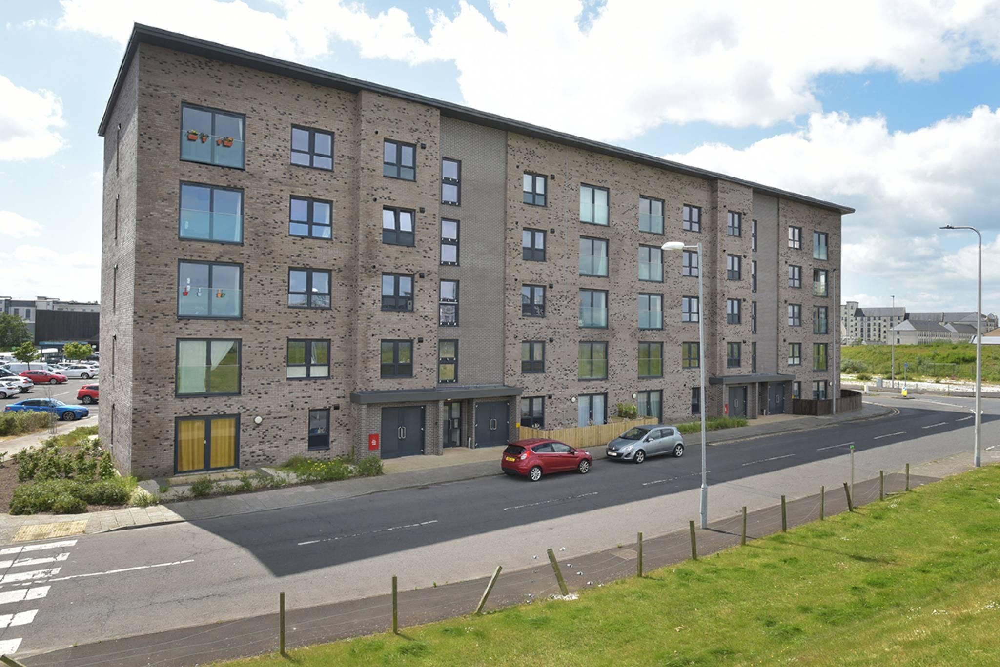 Flat 5, 16 Sandpiper Drive, Newhaven, Edinburgh, EH6 6QJ