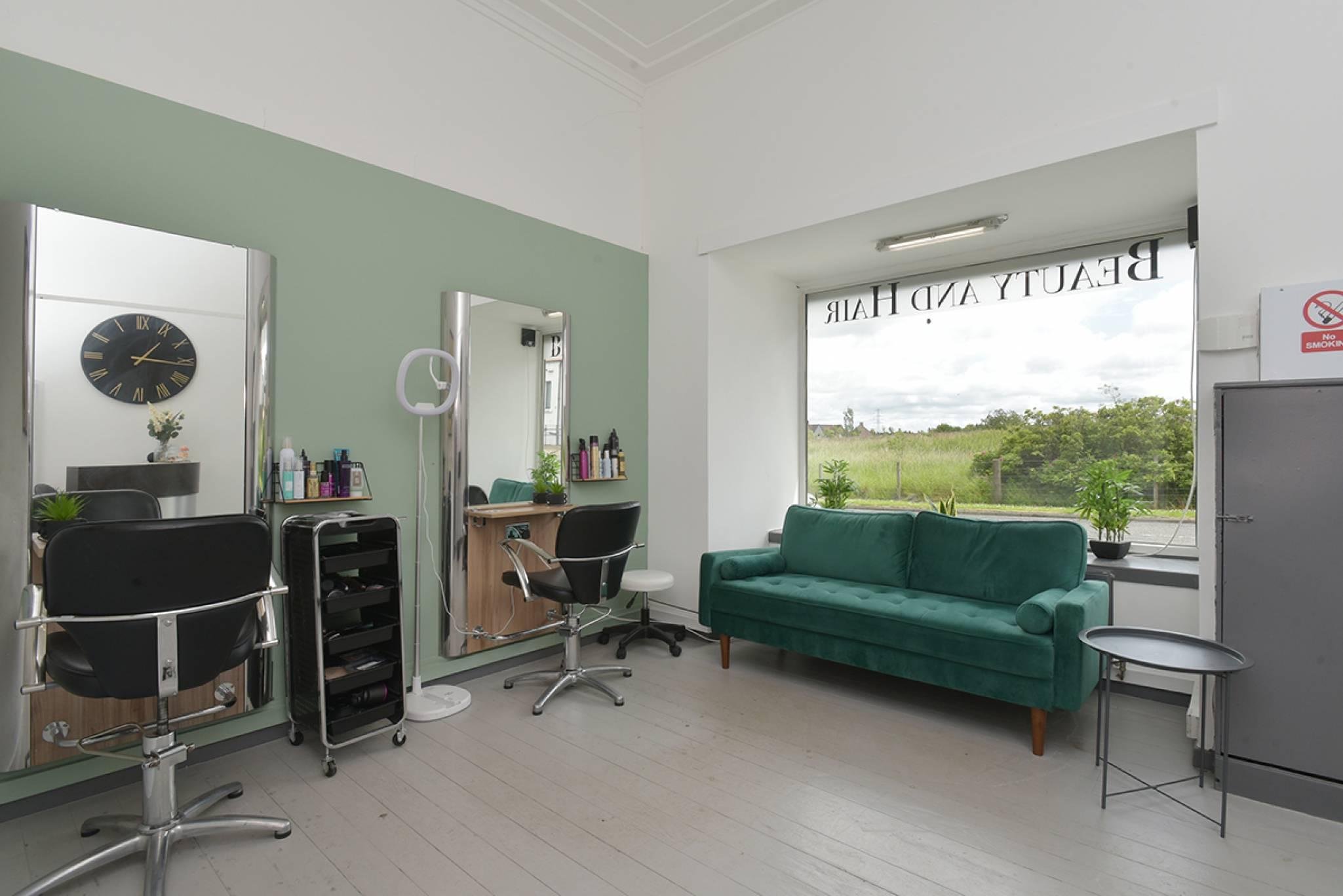 3 Loganlea Road, Addiewell, EH55 8HN
