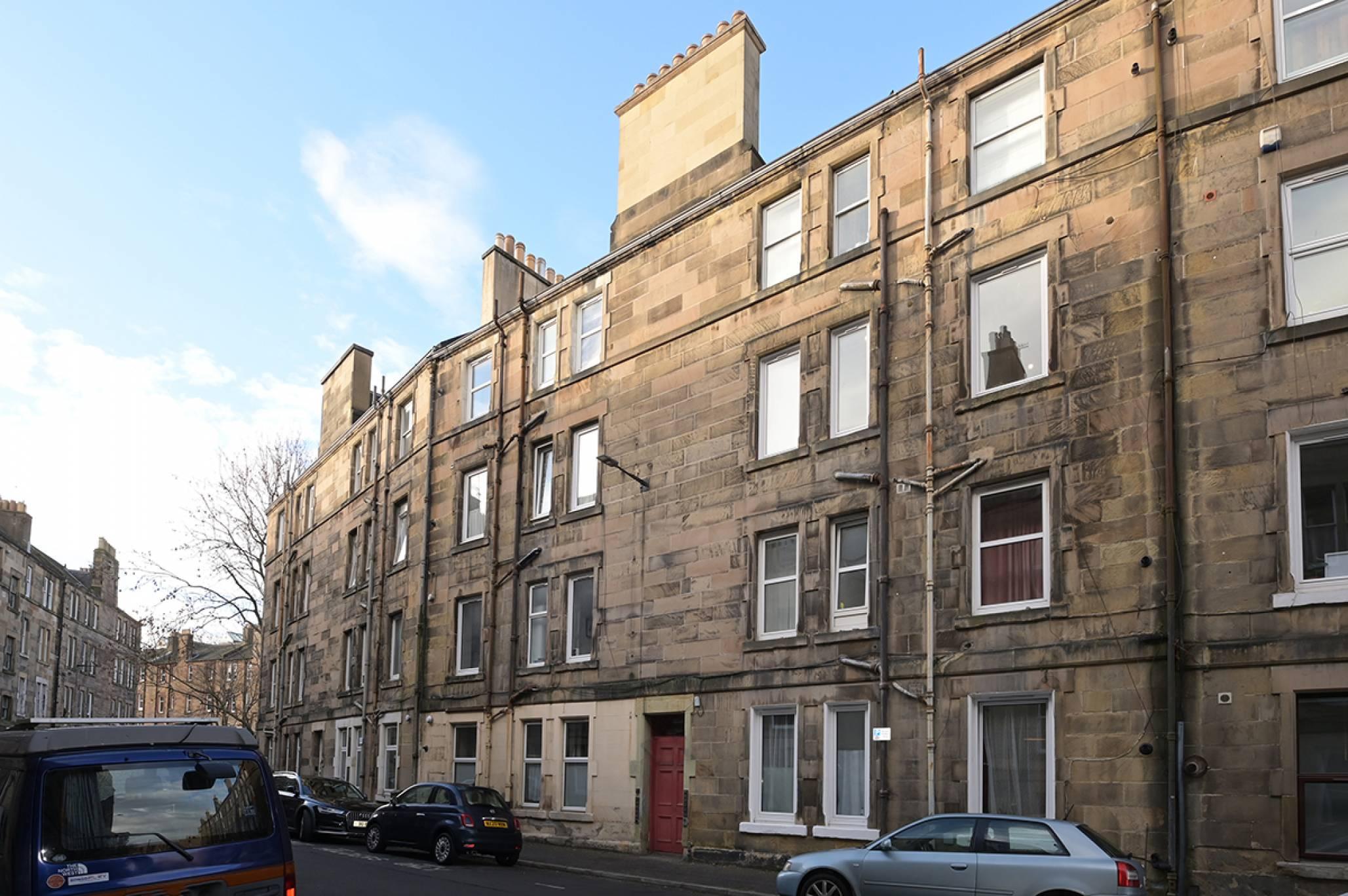 18/7 Waverley Park, Abbeyhill, Edinburgh, EH8 8ET