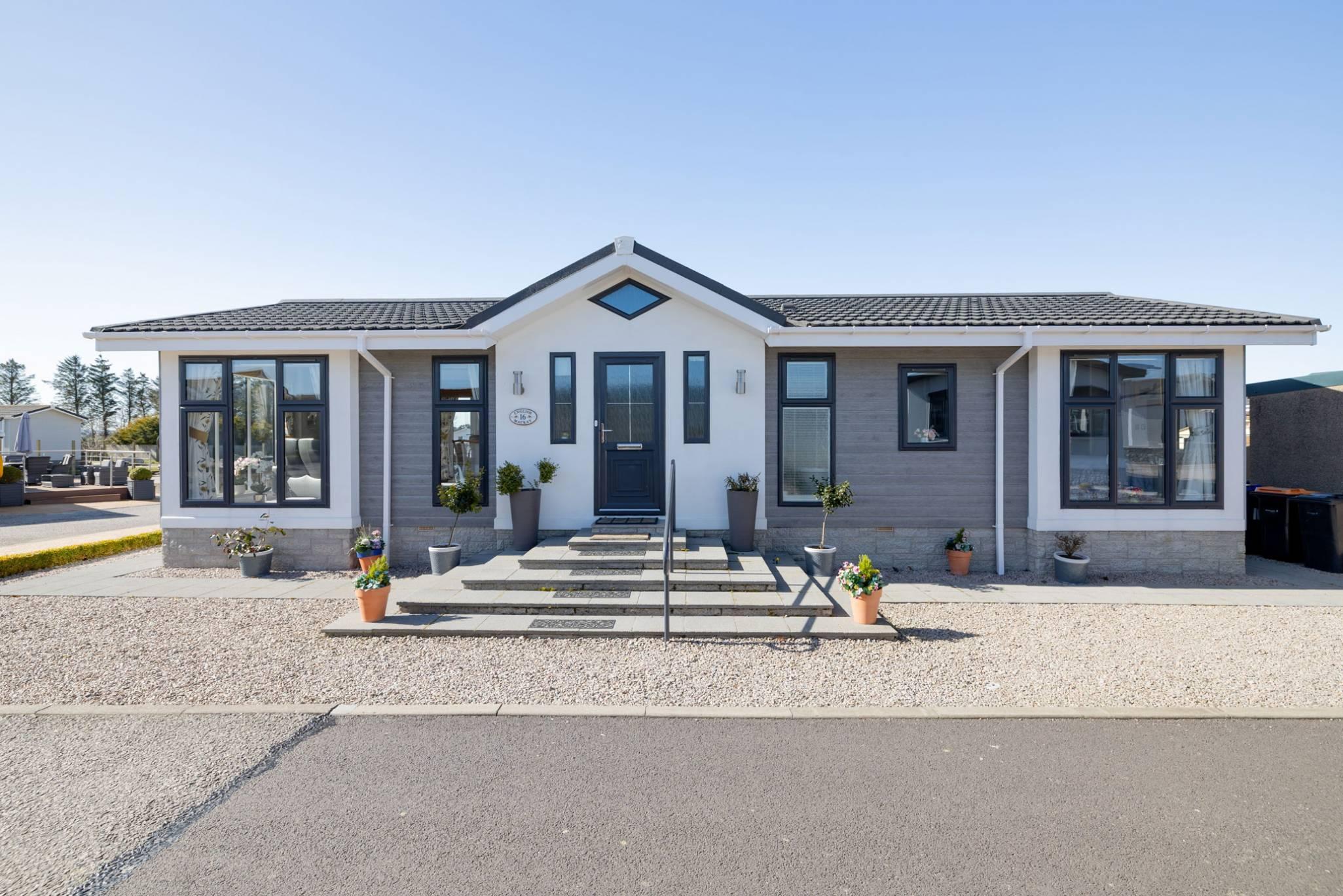 16 Nia Roo Park, Newmachar, AB21 0UG