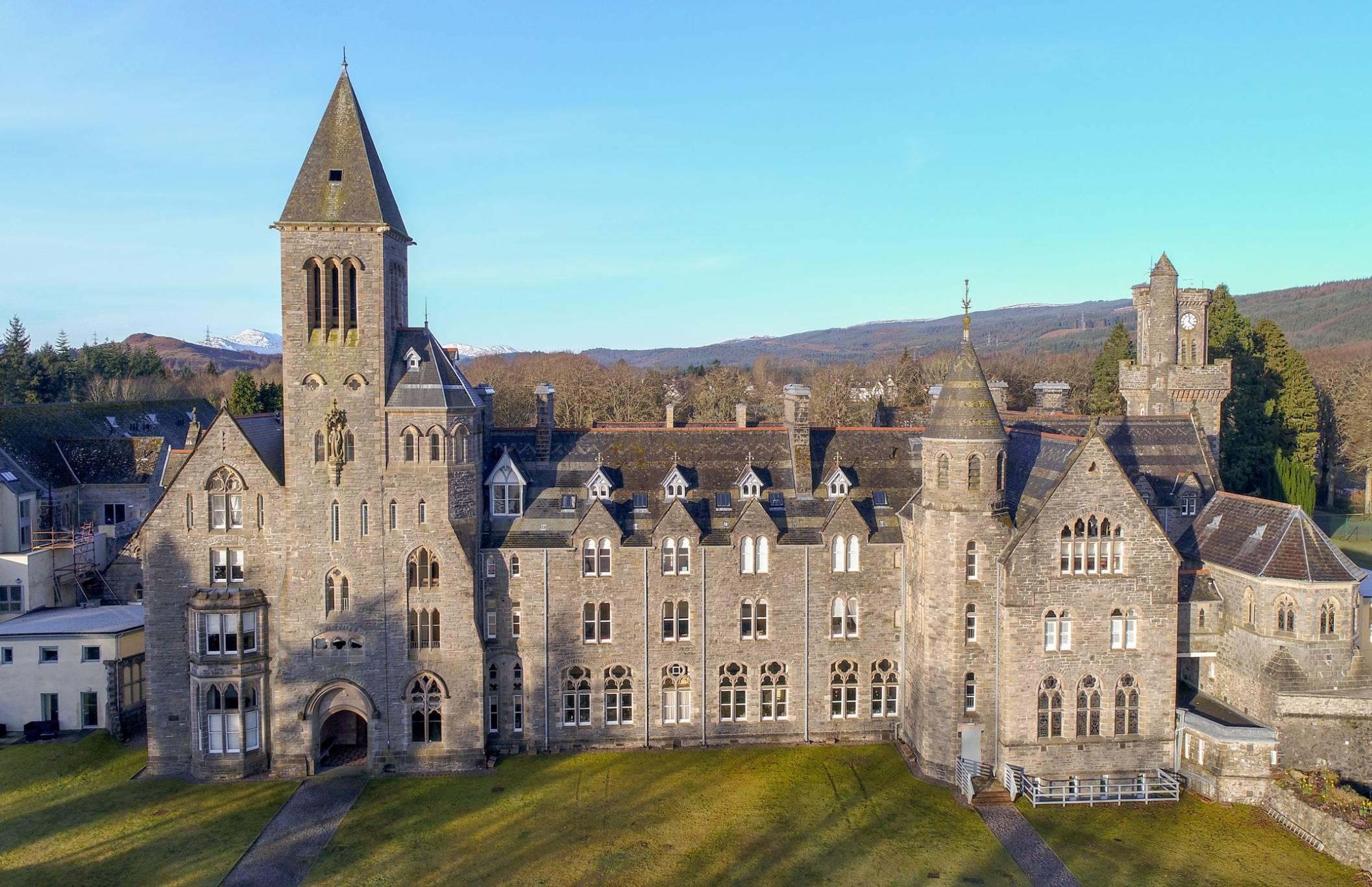 The Old School, Flat 9 The Highland Club, St. Benedicts Abbey, Fort Augustus, PH32 4BJ