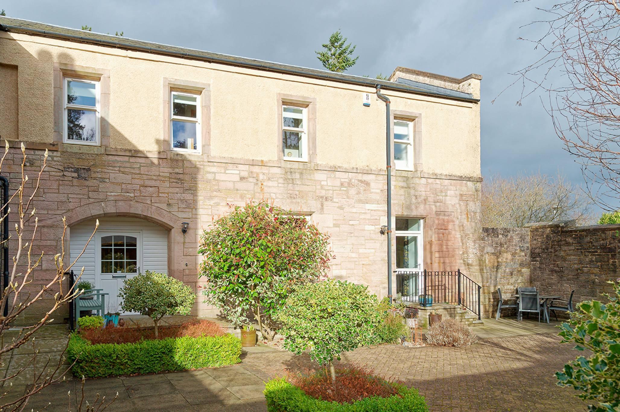 2 Hollybush Lane, Castle Bank, Port Glasgow, PA14 6QZ