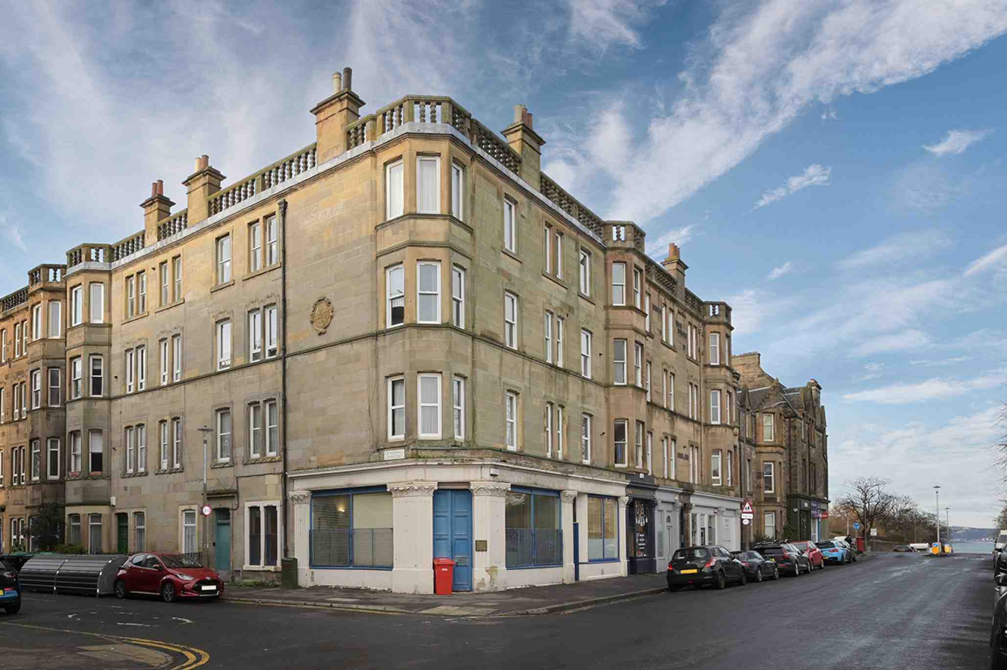2/4 Craighall Crescent, Trinity, Edinburgh, EH6 4RY