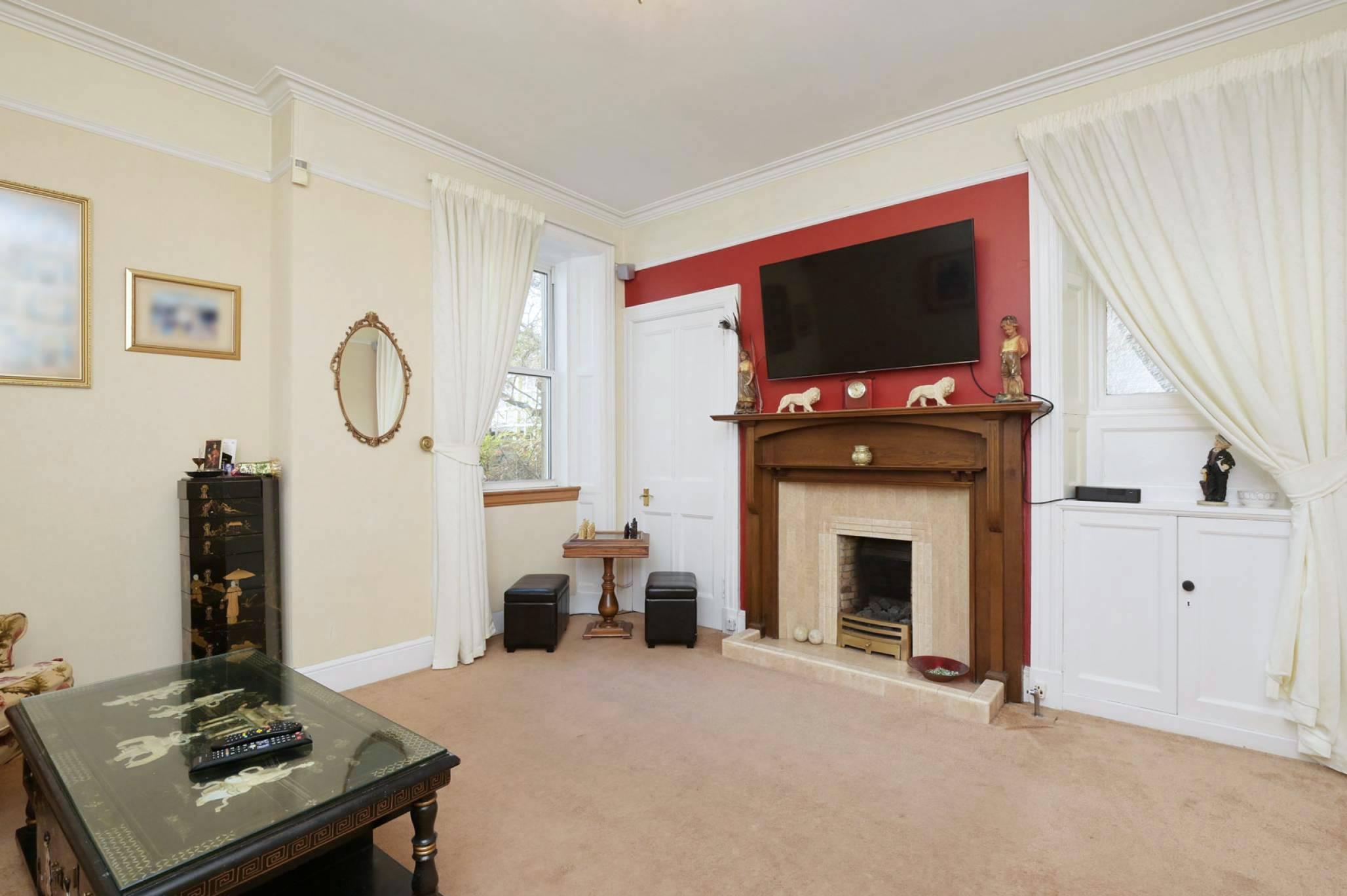 19 Barnton Grove, Barnton, Edinburgh, EH4 6EQ