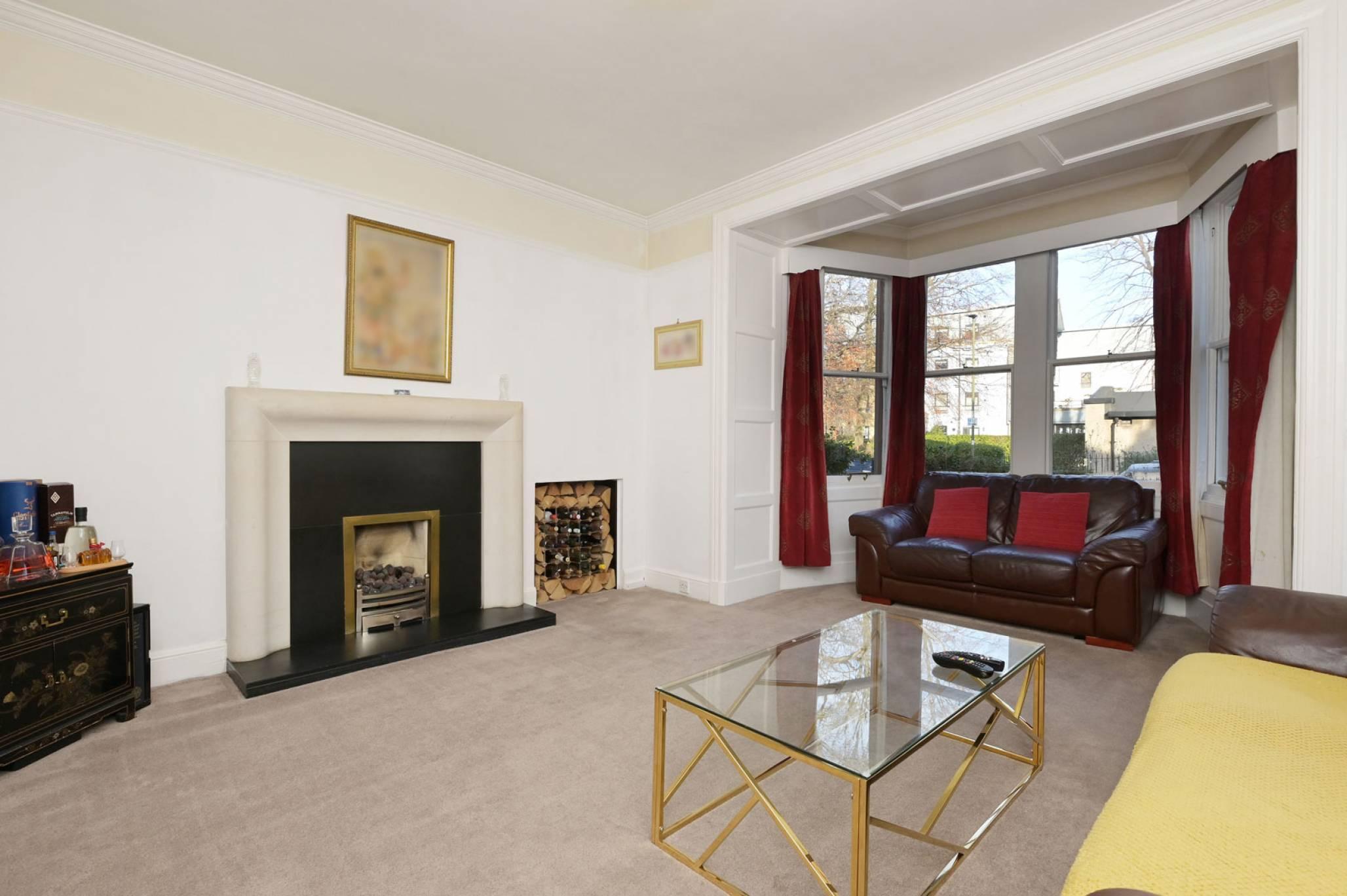19 Barnton Grove, Barnton, Edinburgh, EH4 6EQ