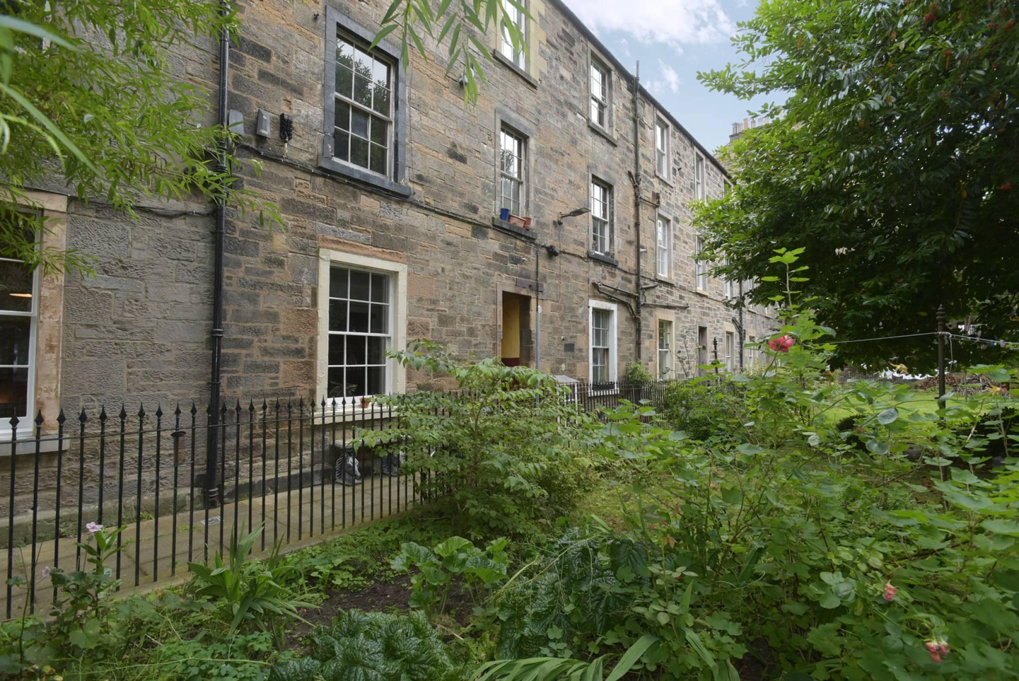 20/3 St. Stephen Place, Stockbridge, Edinburgh, EH3 5AJ
