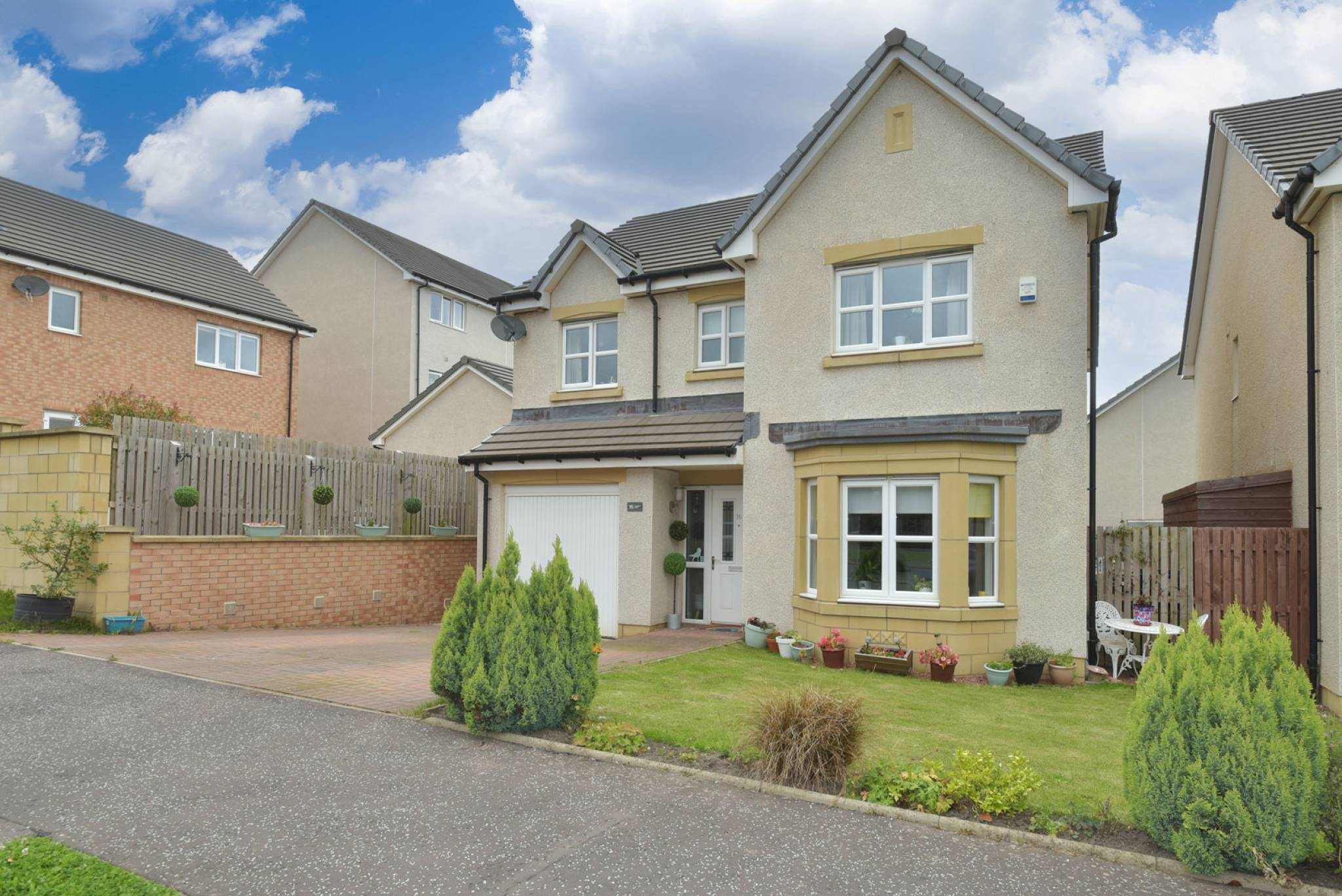 16 Newbyth Road, Gilmerton, Edinburgh, EH17 8GW