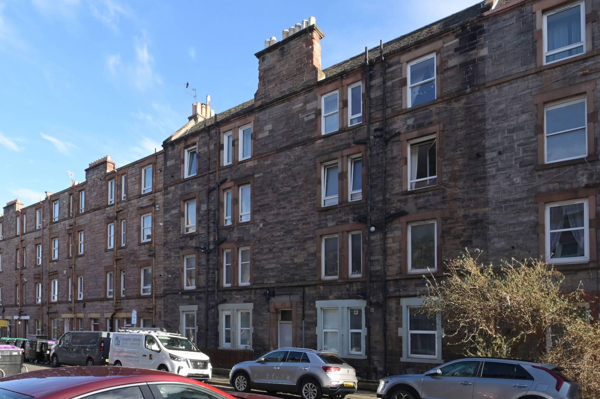 10/11 Smithfield Street, Gorgie, Edinburgh, EH11 2PQ