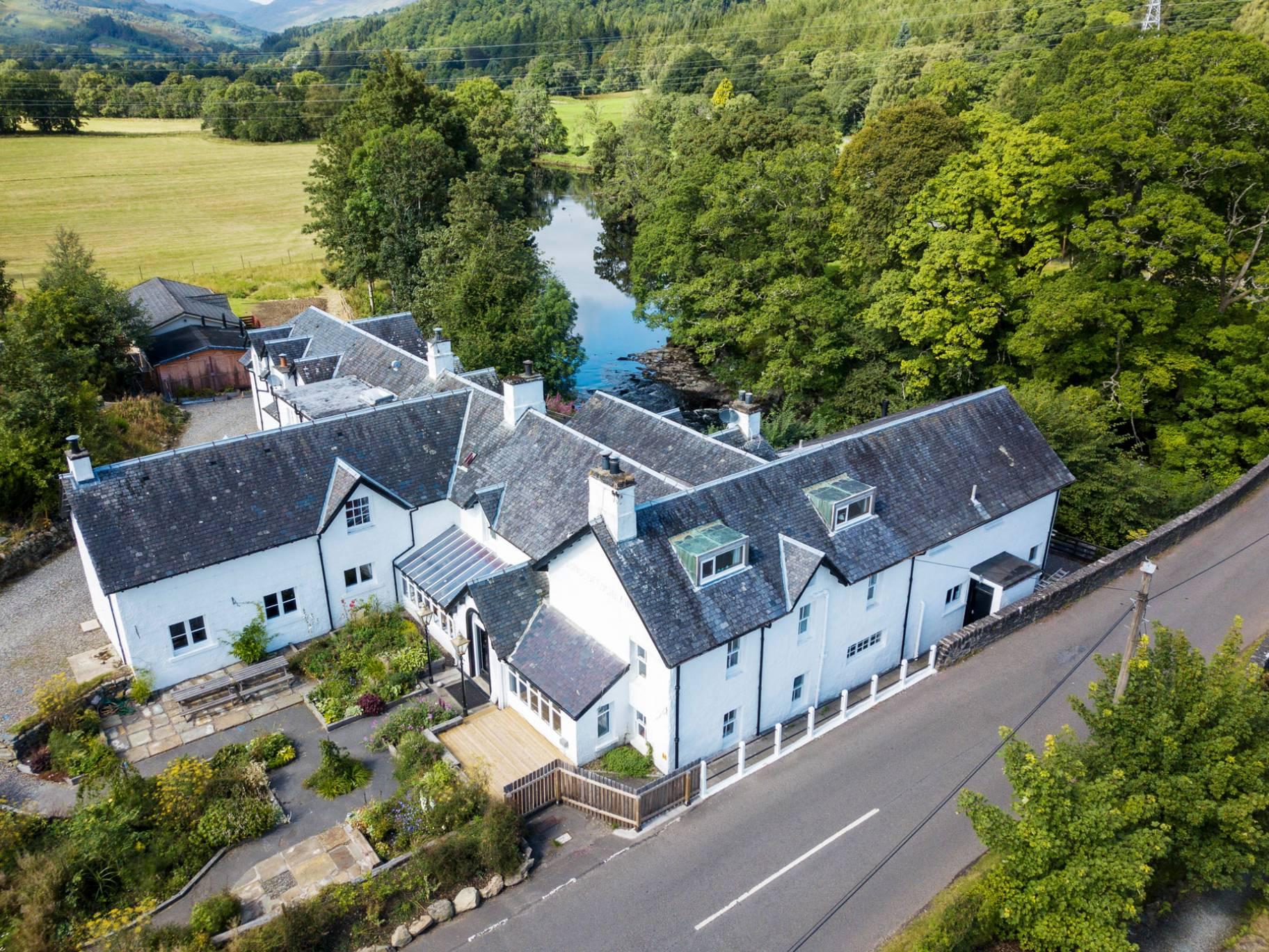 Lochay Cottage  Aberfeldy Road, Killin, FK21 8TS