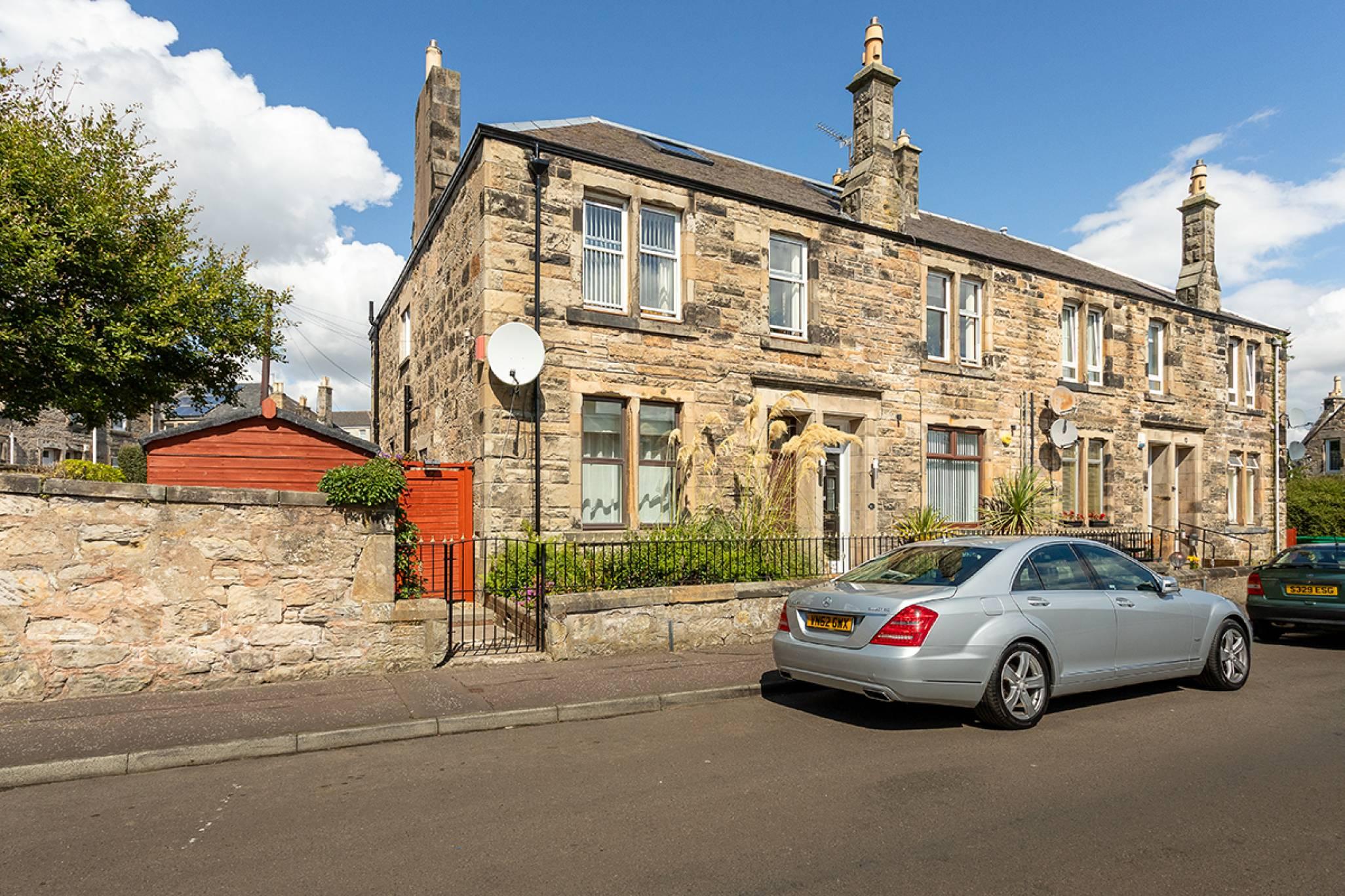 27 Harcourt Road, Kirkcaldy, KY2 5HG