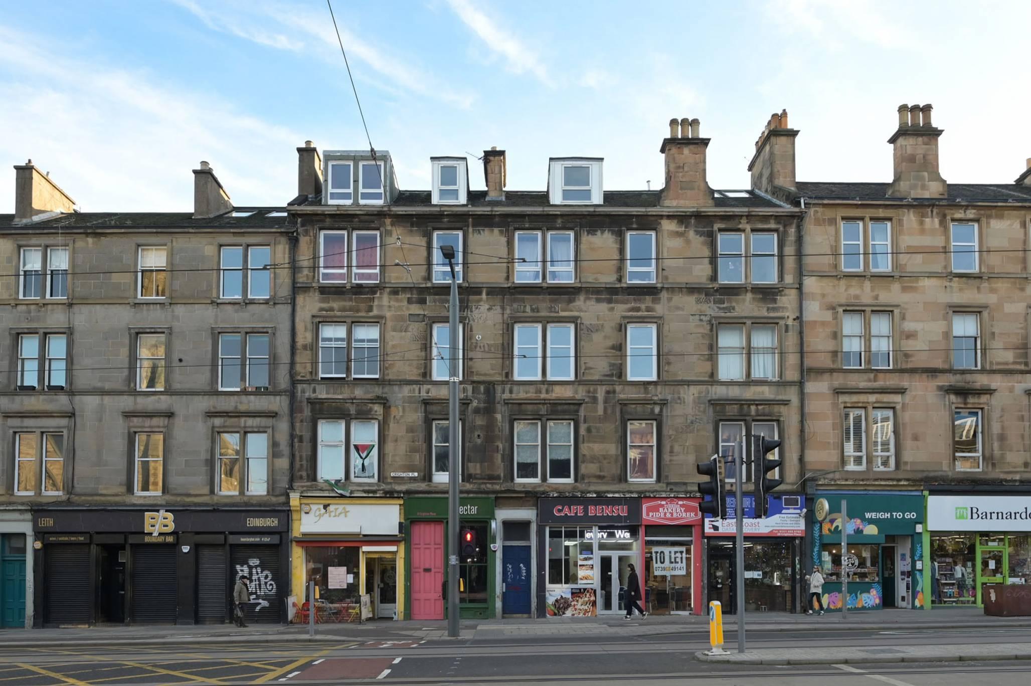 30/5 Crighton Place, Leith, Edinburgh, EH7 4NY