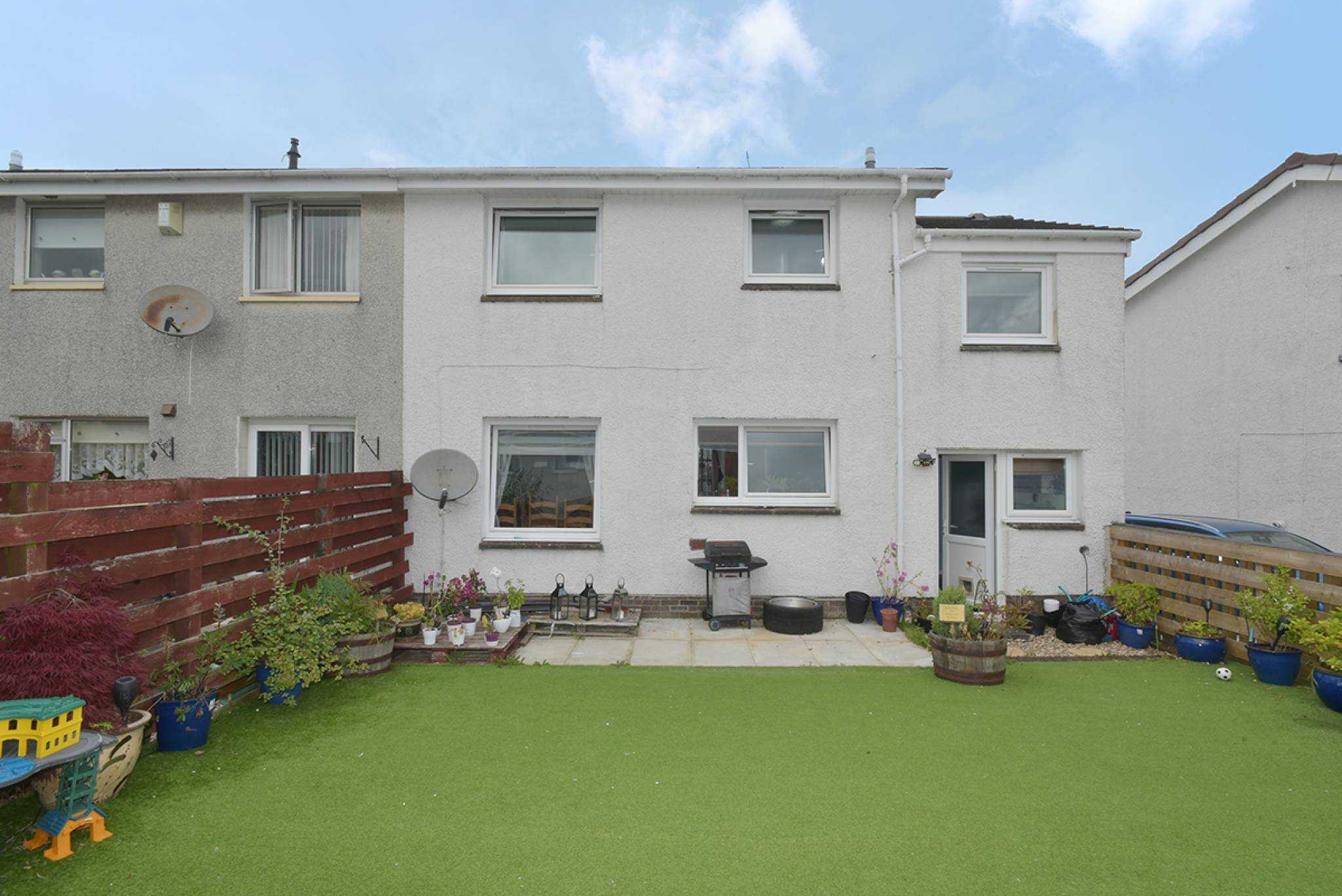 29 The Glebe, West Calder, EH55 8BL