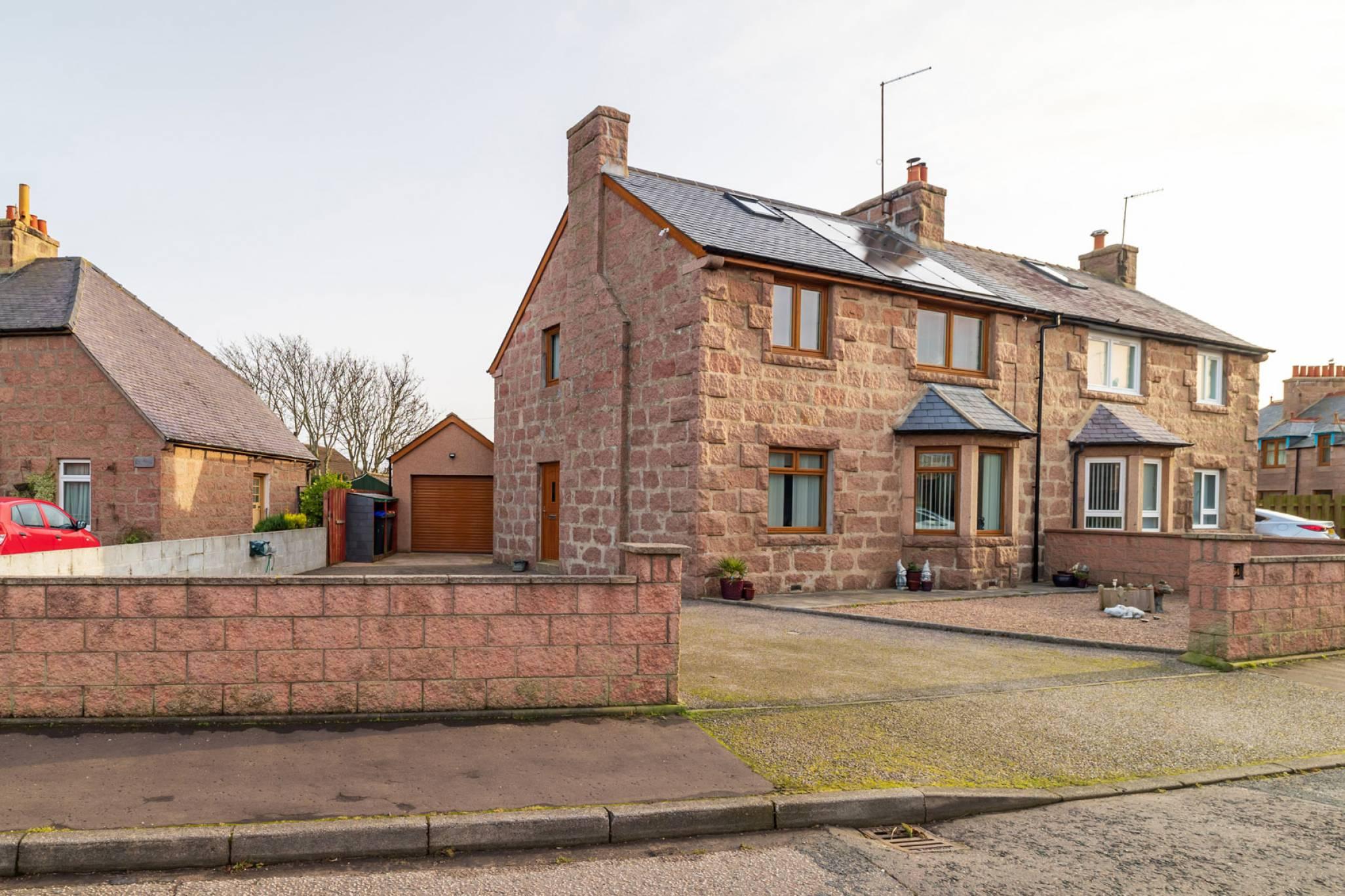 64 Cairntrodlie, Peterhead, AB42 2AG