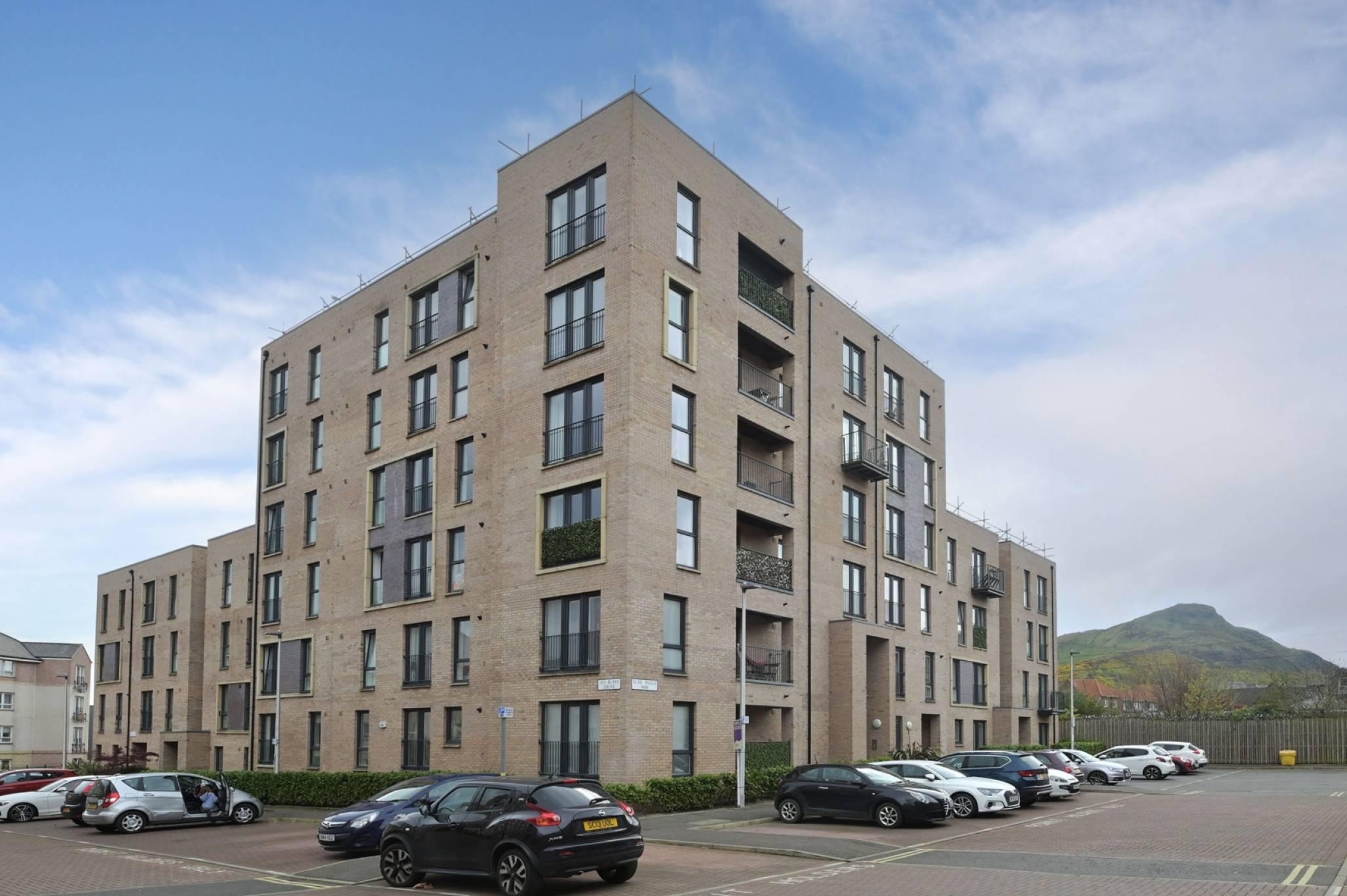 Flat 14 6 Elsie Inglis Way, Edinburgh, EH7 5FR