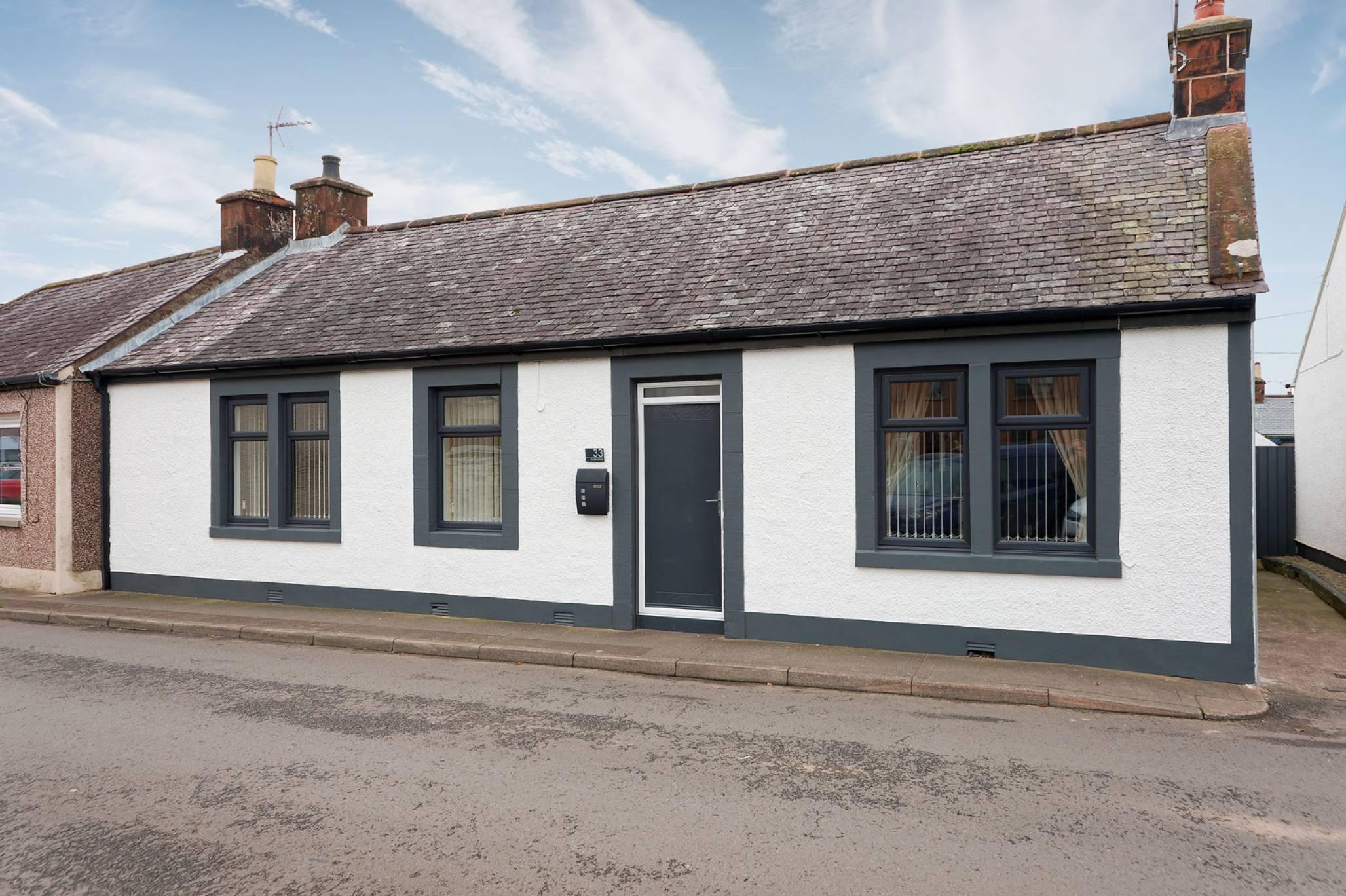 33 Castle Street, Lochmaben, DG11 1NY