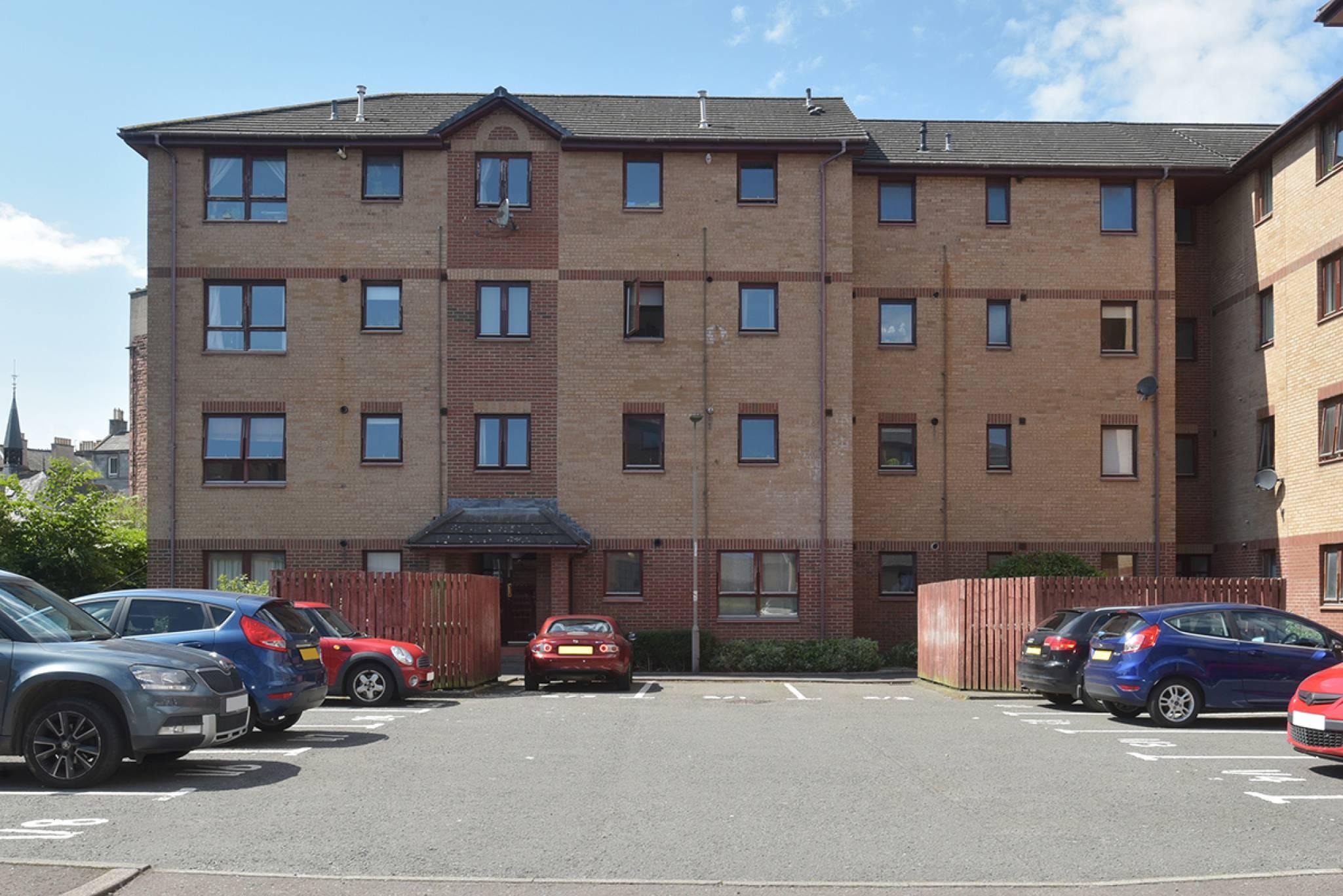 2/2 Harrismith Place, Leith, Edinburgh, EH7 5PA