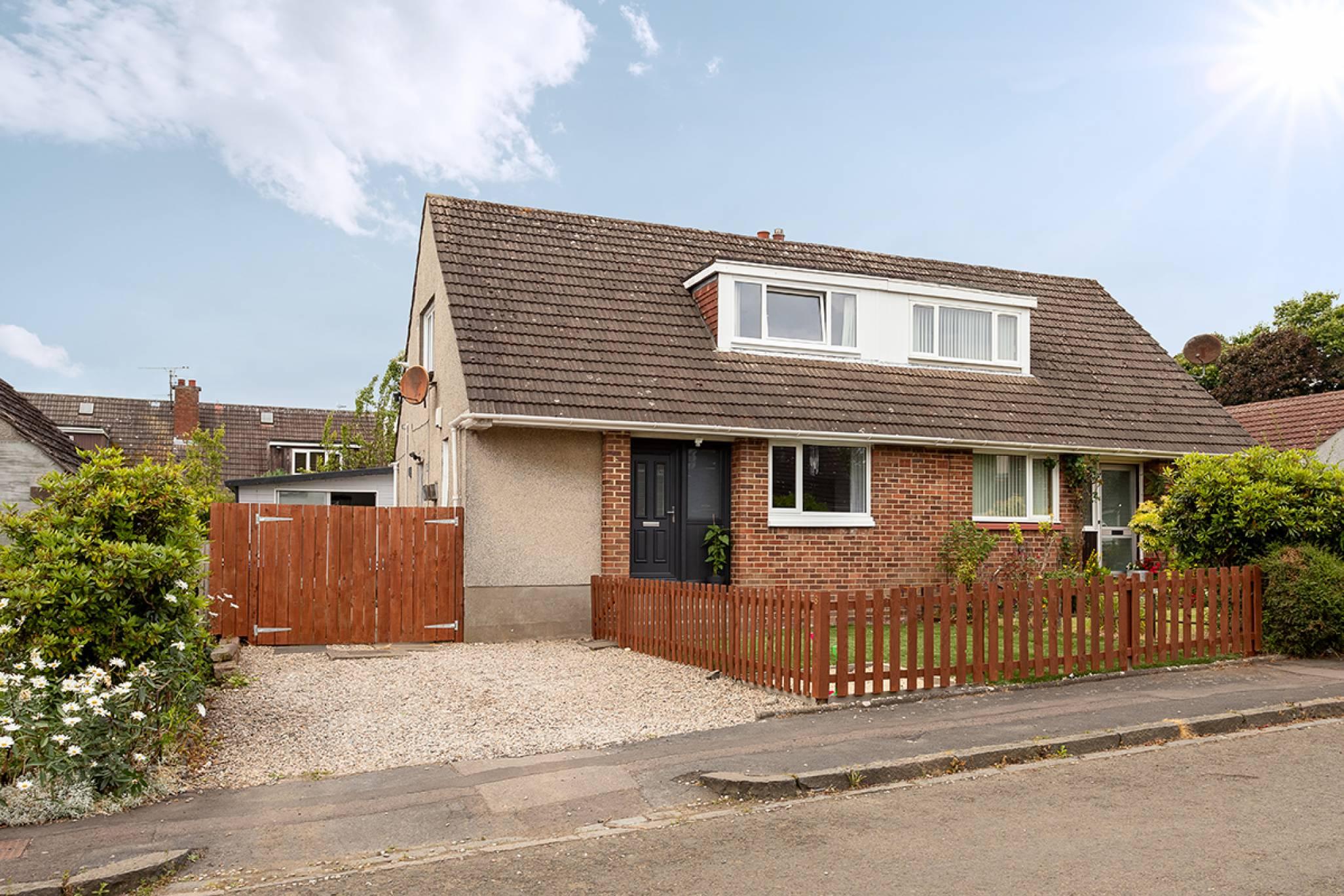 8 Cults Gardens, Broughty Ferry, Dundee, DD5 1QT