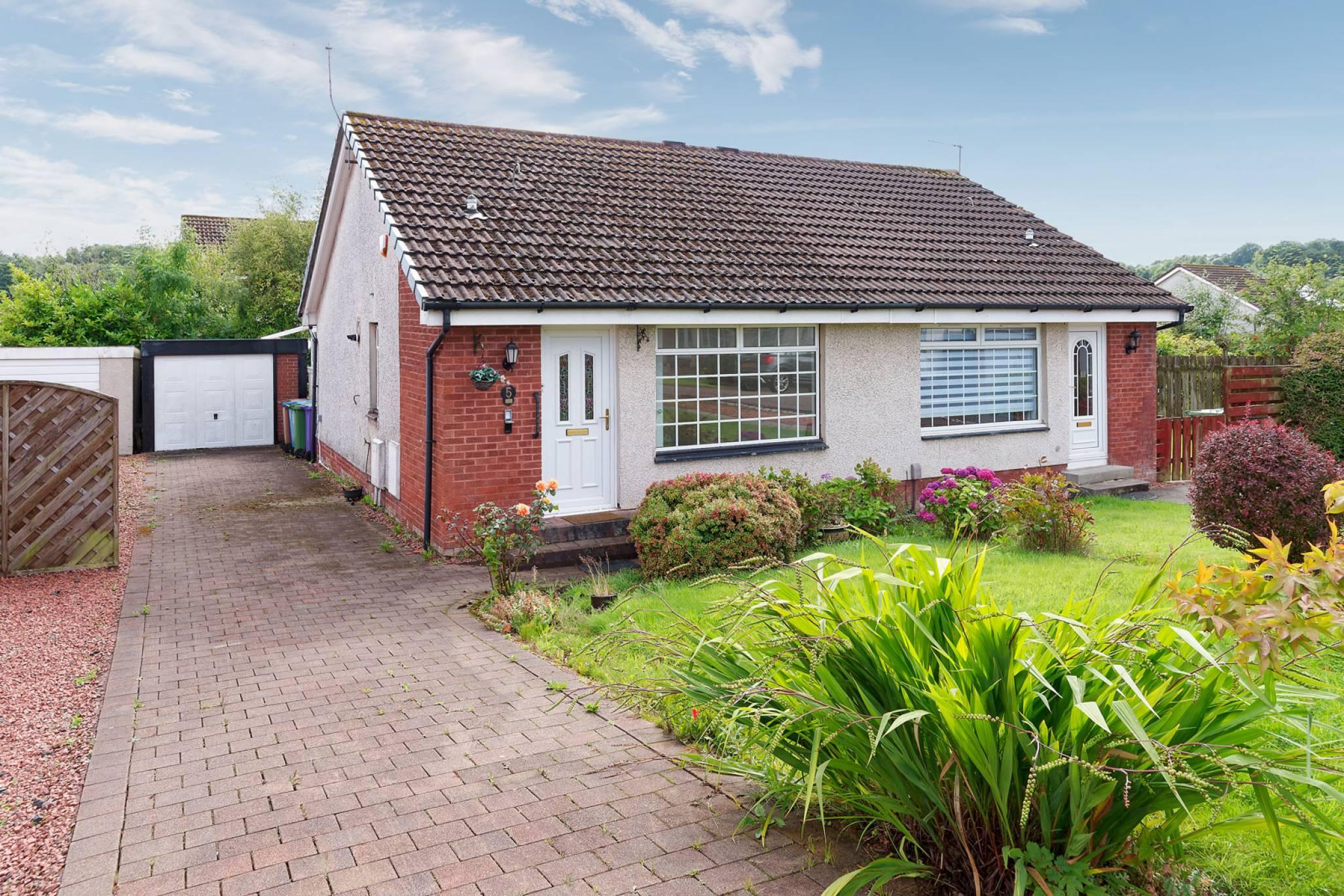5 Invergarry Grove, Deaconsbank, Glasgow, G46 8UE