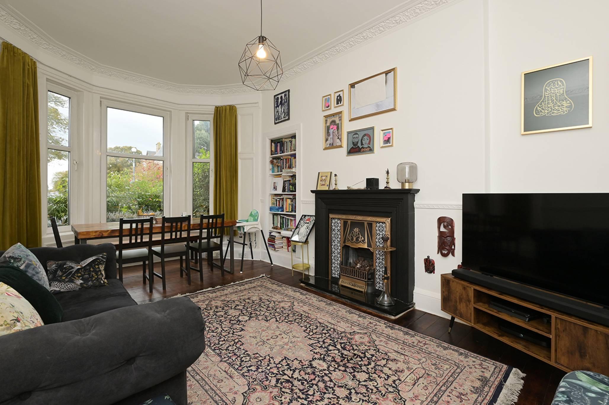 10/1 Chancelot Terrace, Trinity, Edinburgh, EH6 4ST