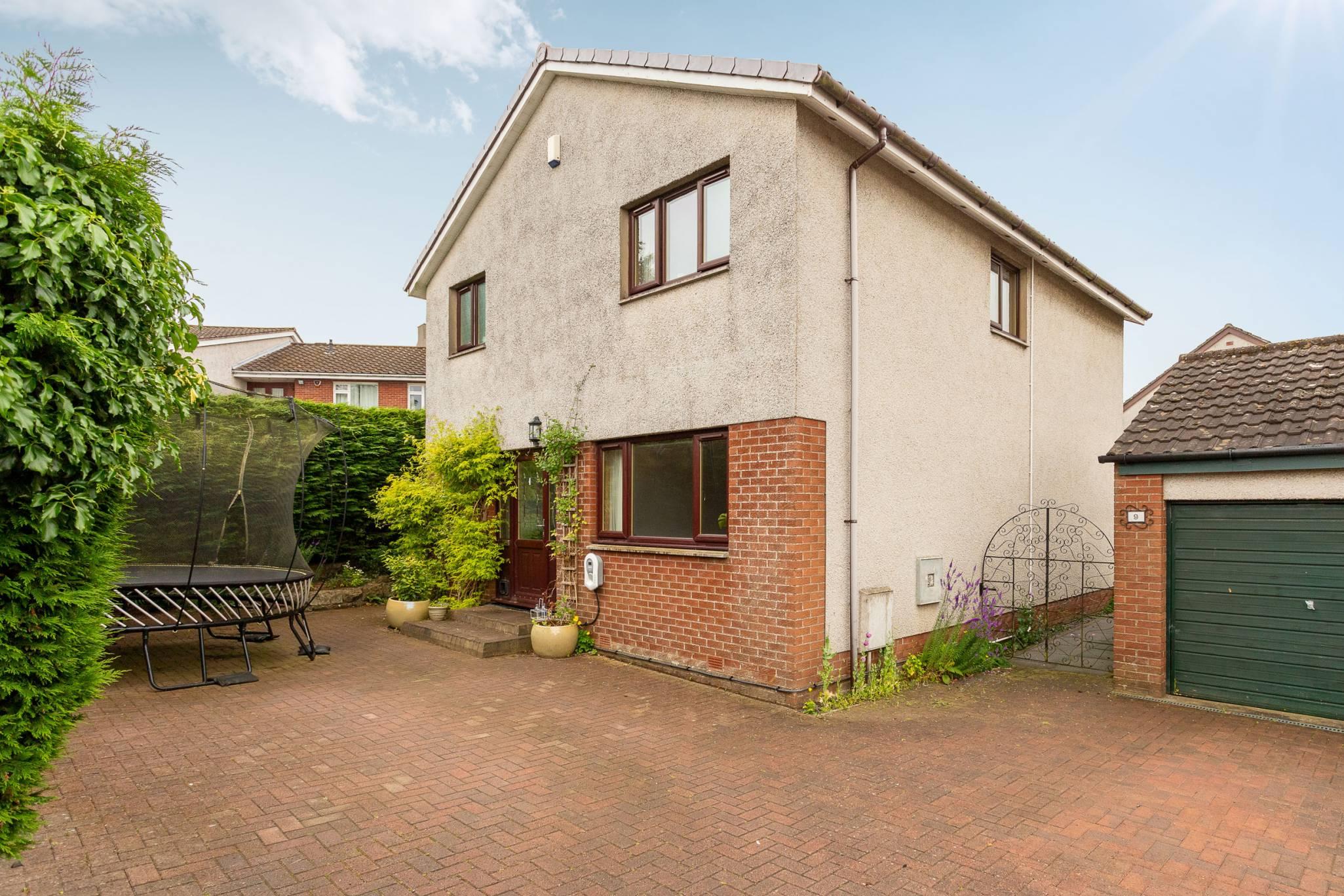 9 Pitdinnie Place, Cairneyhill, Dunfermline, KY12 8RD