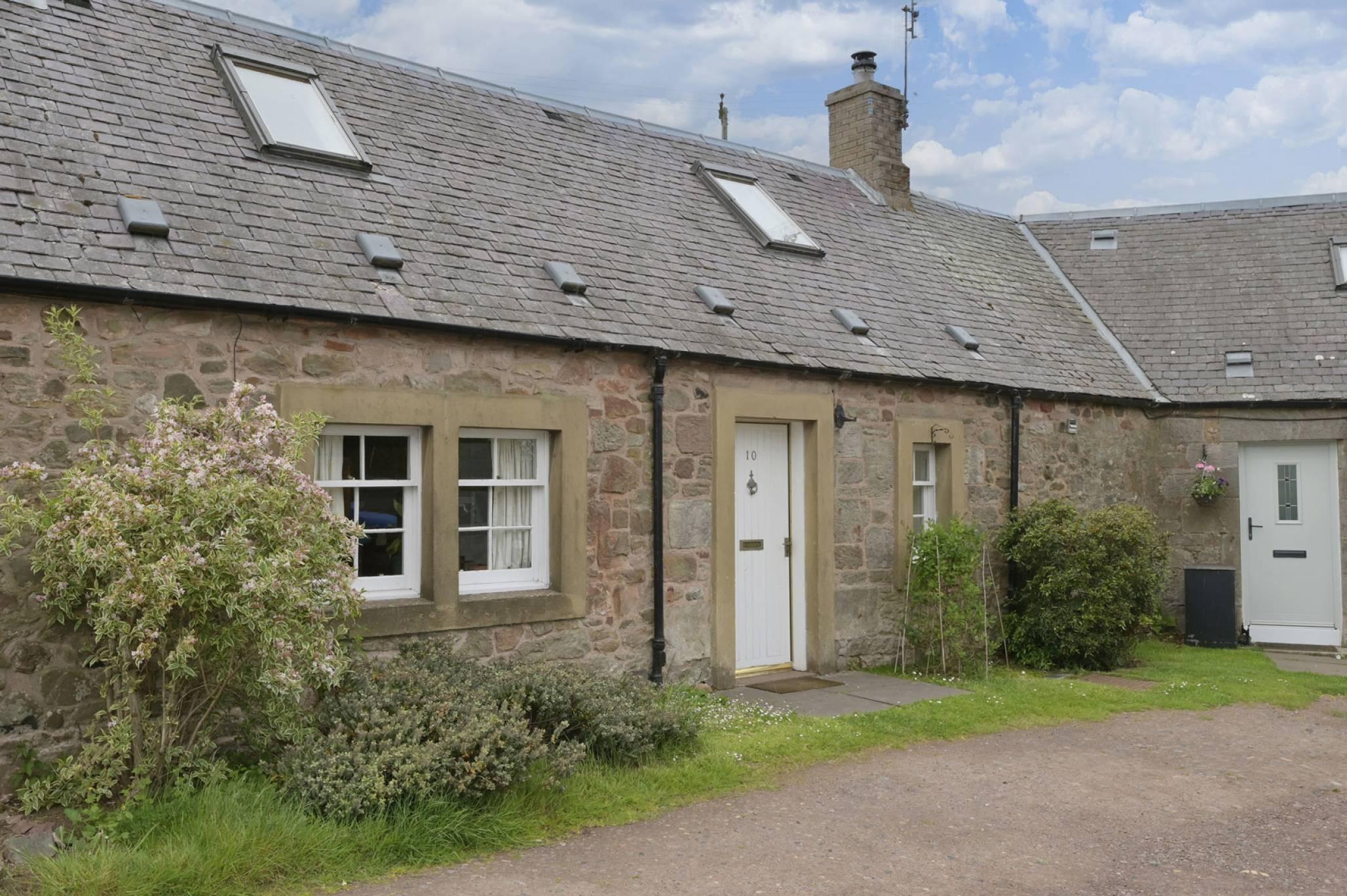10 Woodhall Farm Cottages, Innerwick, Dunbar, EH42 1SH