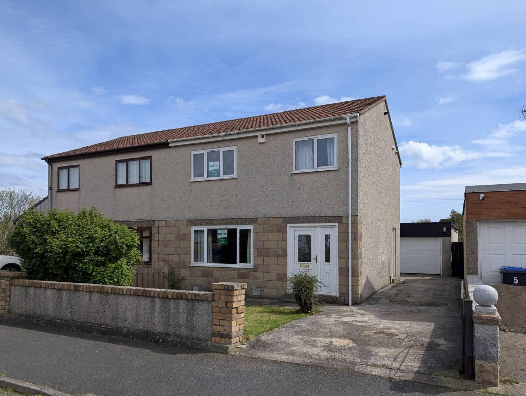 3 Oldmill Crescent, Balmedie, Aberdeen, AB23 8WB