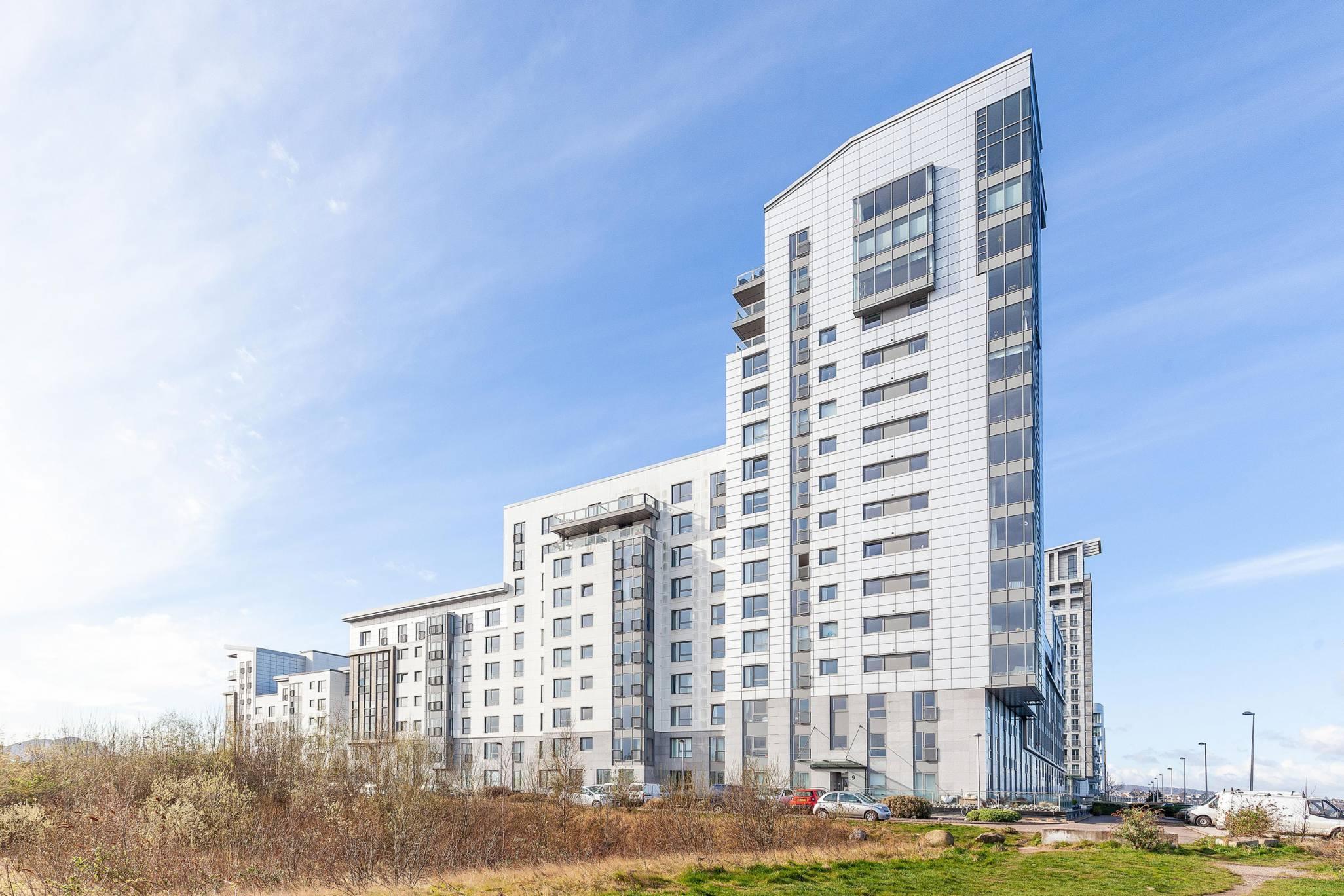 9/48 Western Harbour View, Newhaven, Edinburgh, EH6 6PG