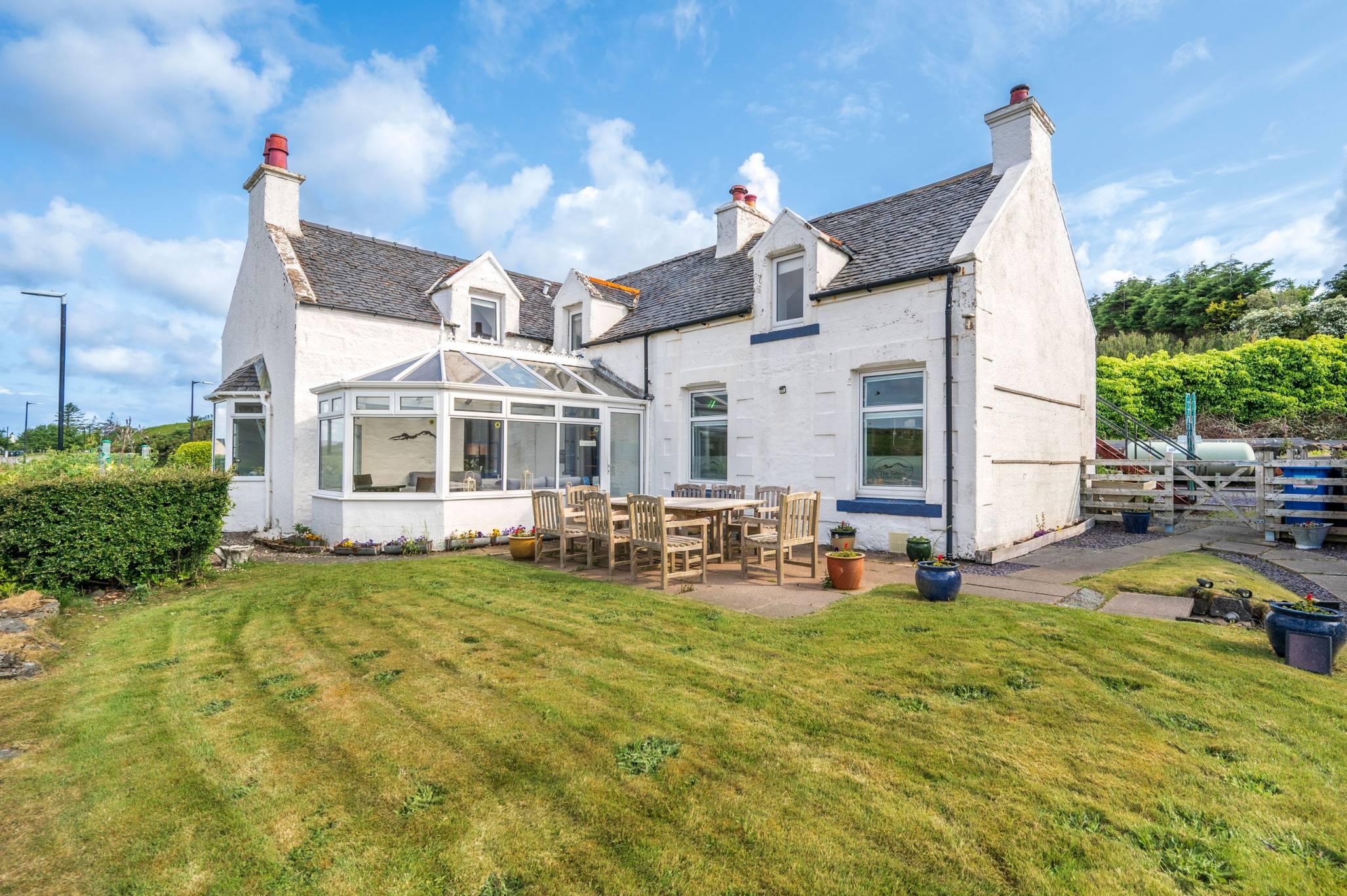 Tables Guest House Dunvegan, Isle of Skye, IV55 8WA