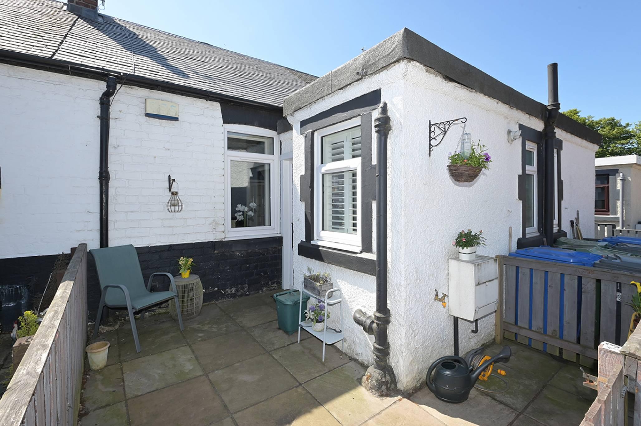 13 New Holygate, Broxburn, EH52 5RN
