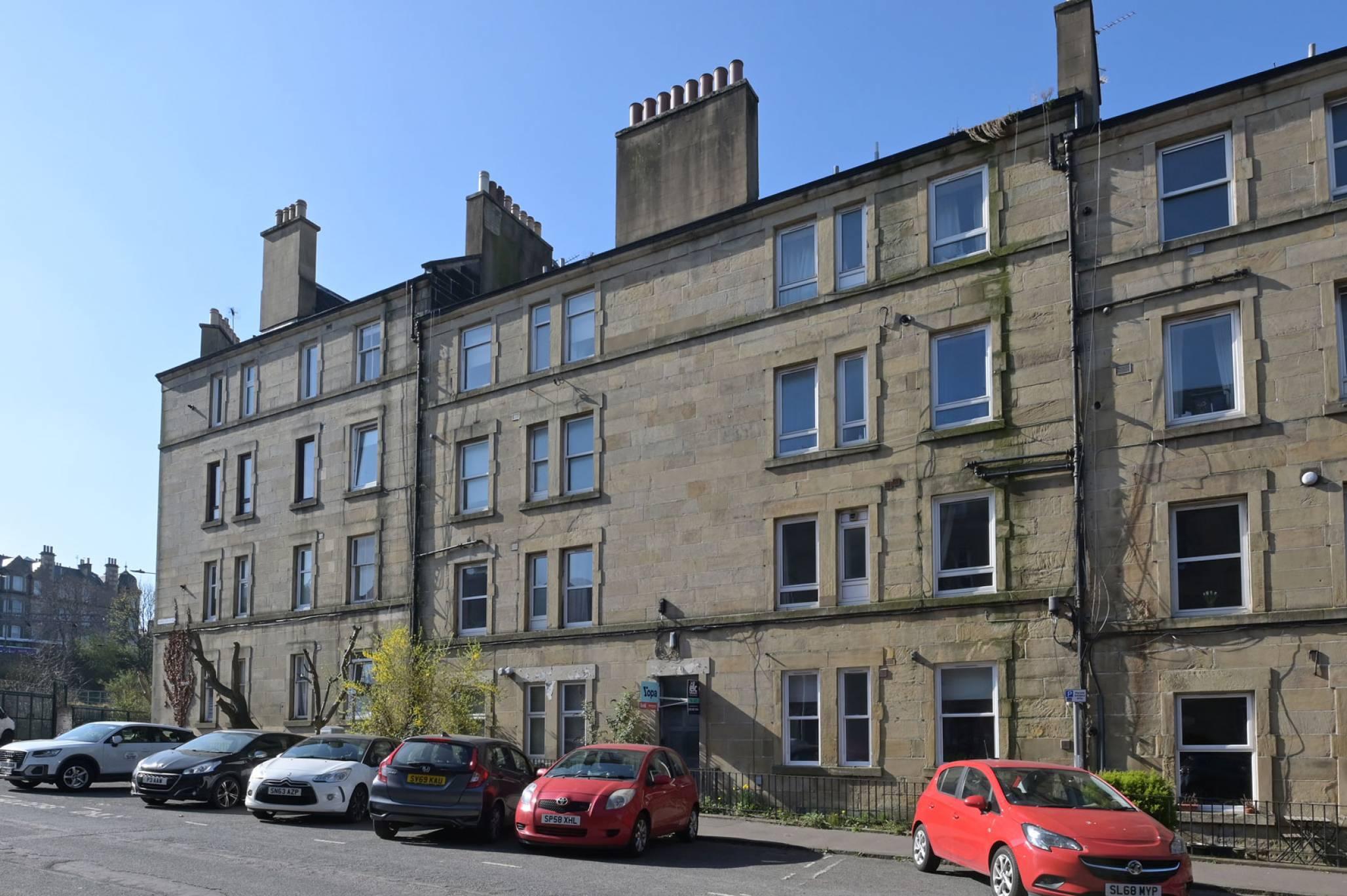 28/13 Wardlaw Place, Edinburgh, EH11 1UQ