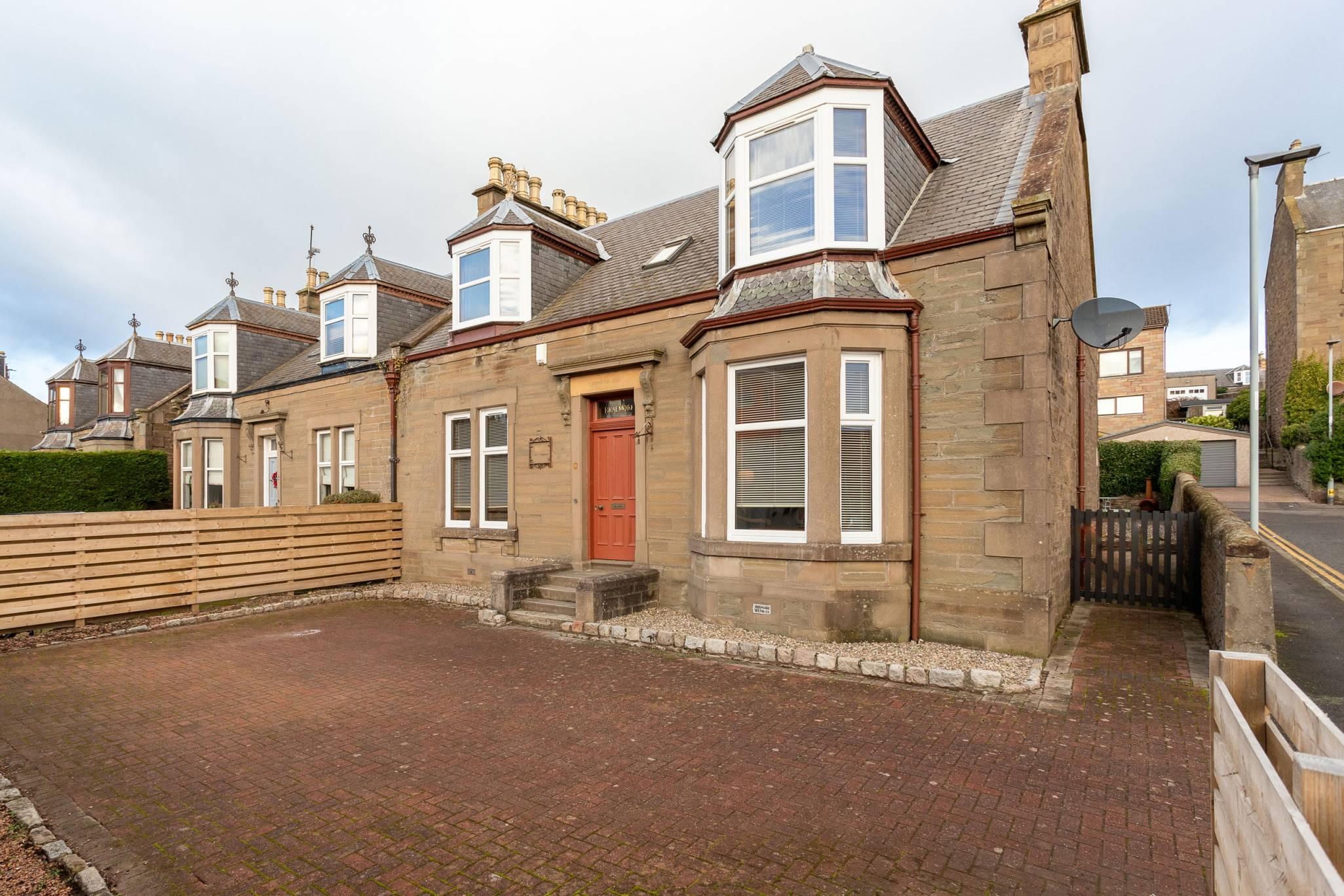 24 Dundee Street, Carnoustie, DD7 7PF