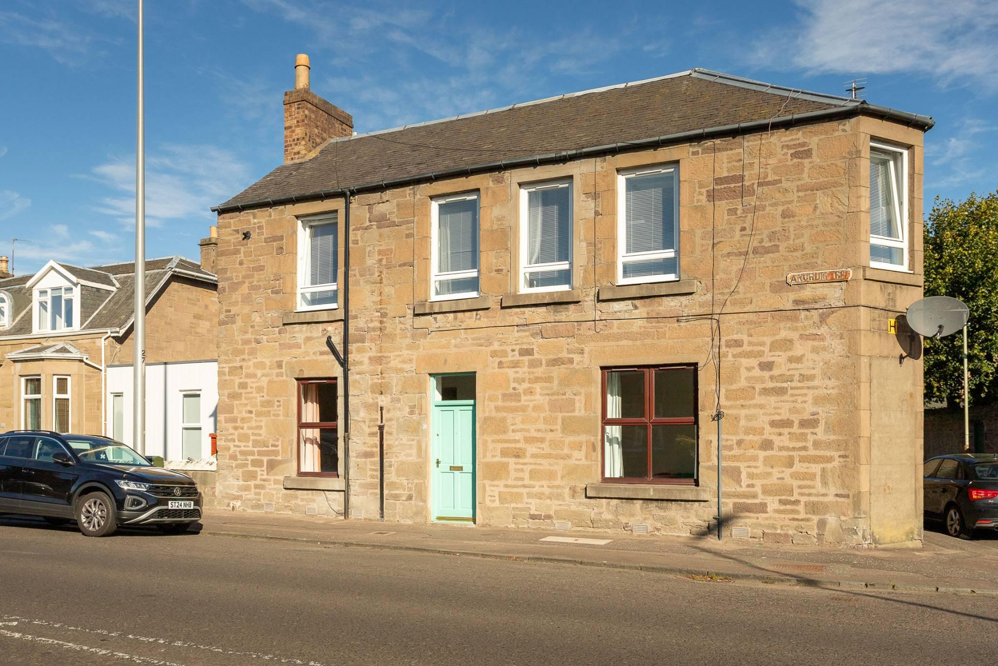 25 Ancrum Road, Dundee, DD2 2HX