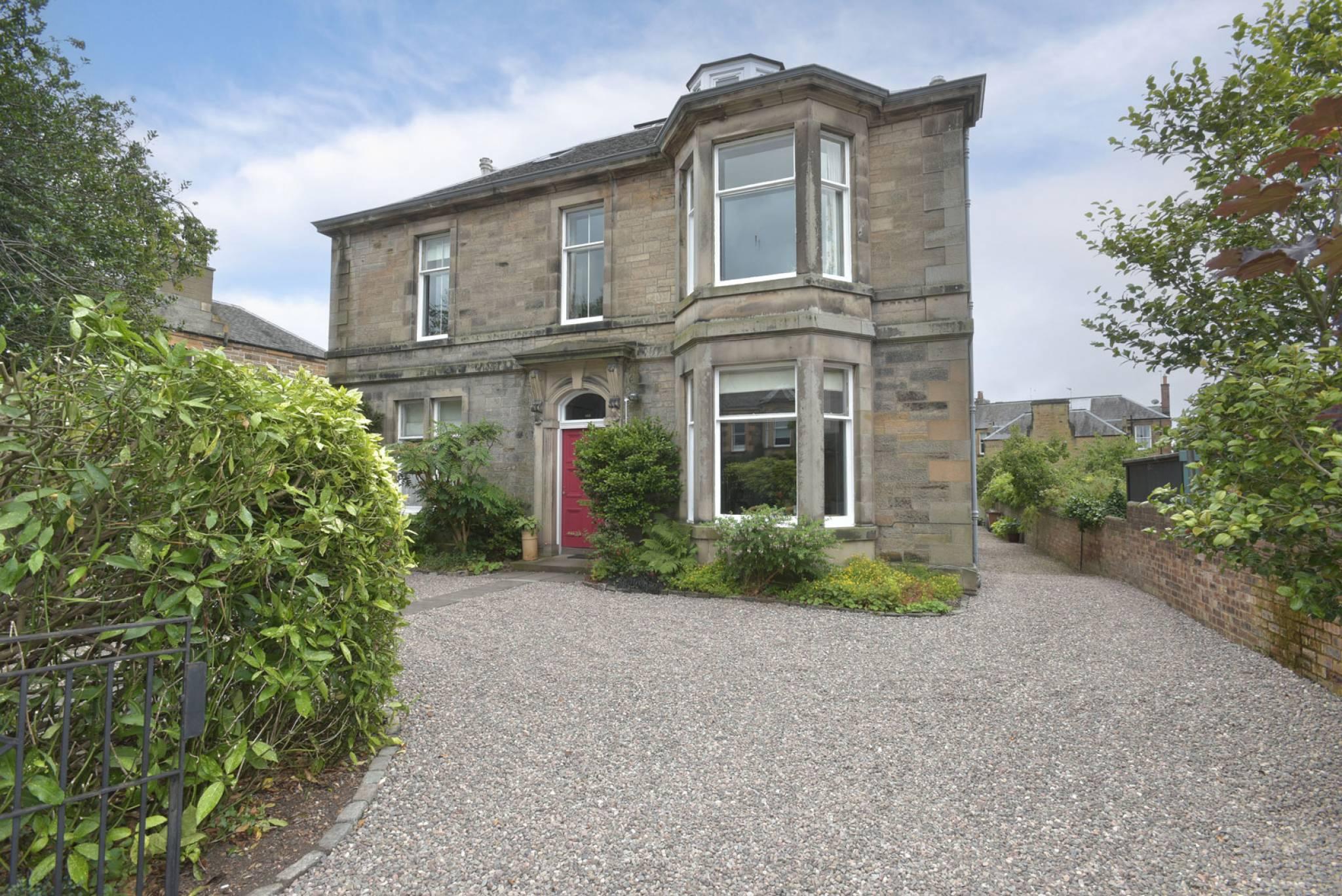 143/3 East Trinity Road, Trinity, Edinburgh, EH5 3PP