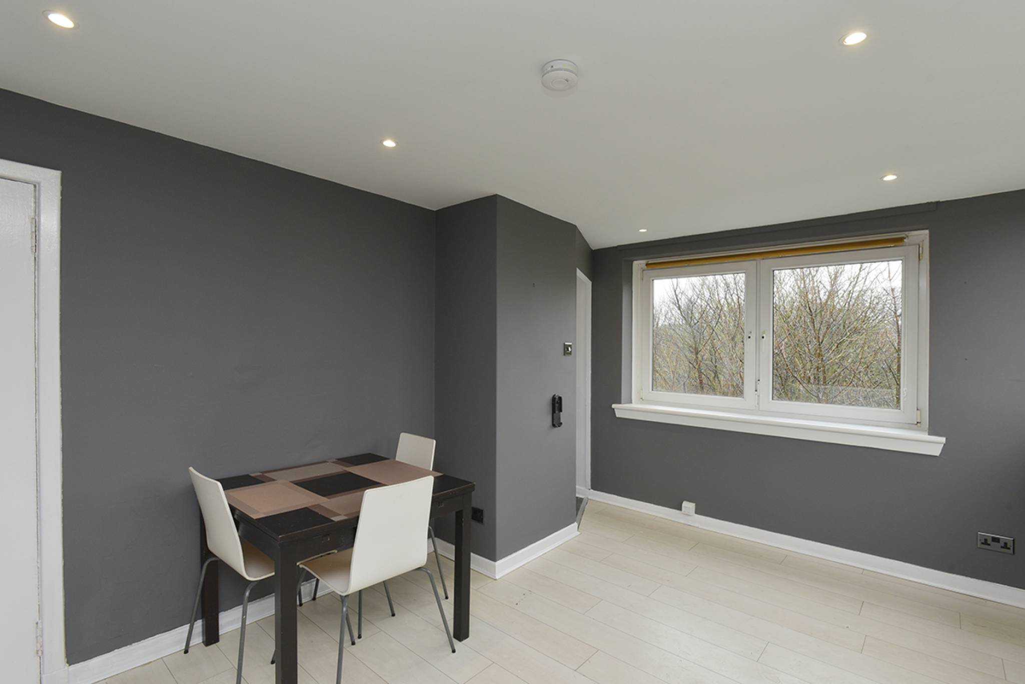 12/15 Redbraes Grove, Edinburgh, EH7 4LJ