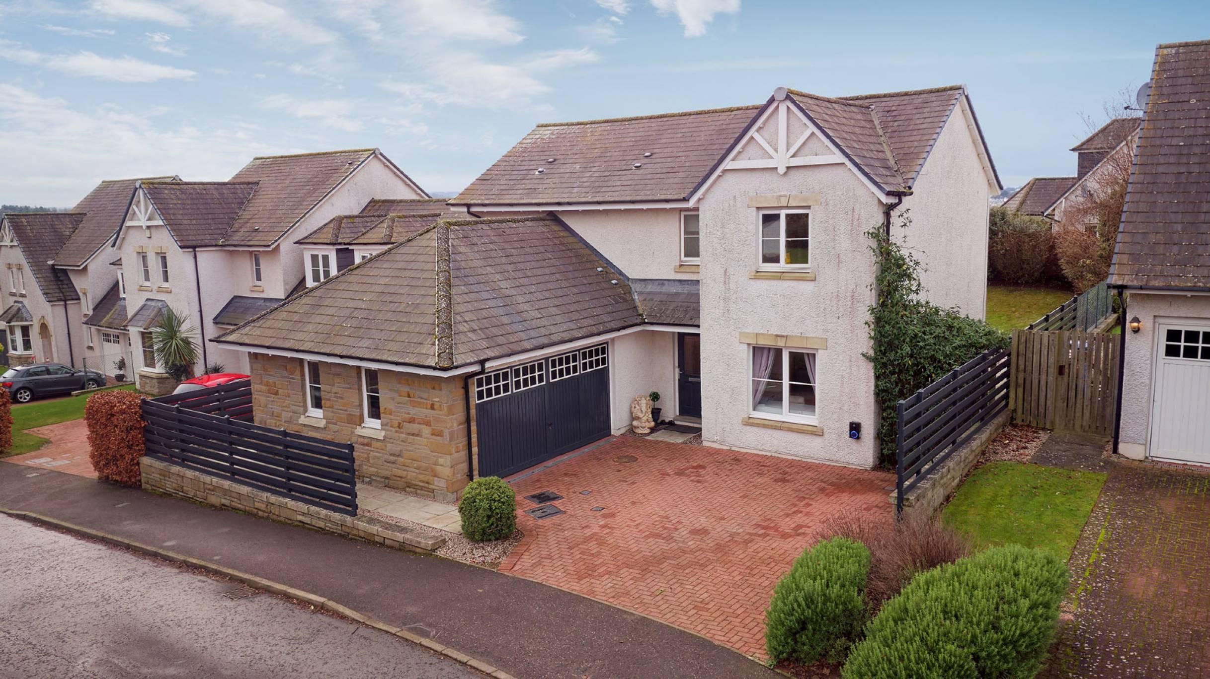 4 Balmossie Bank, Broughty Ferry, Dundee, DD5 3GB