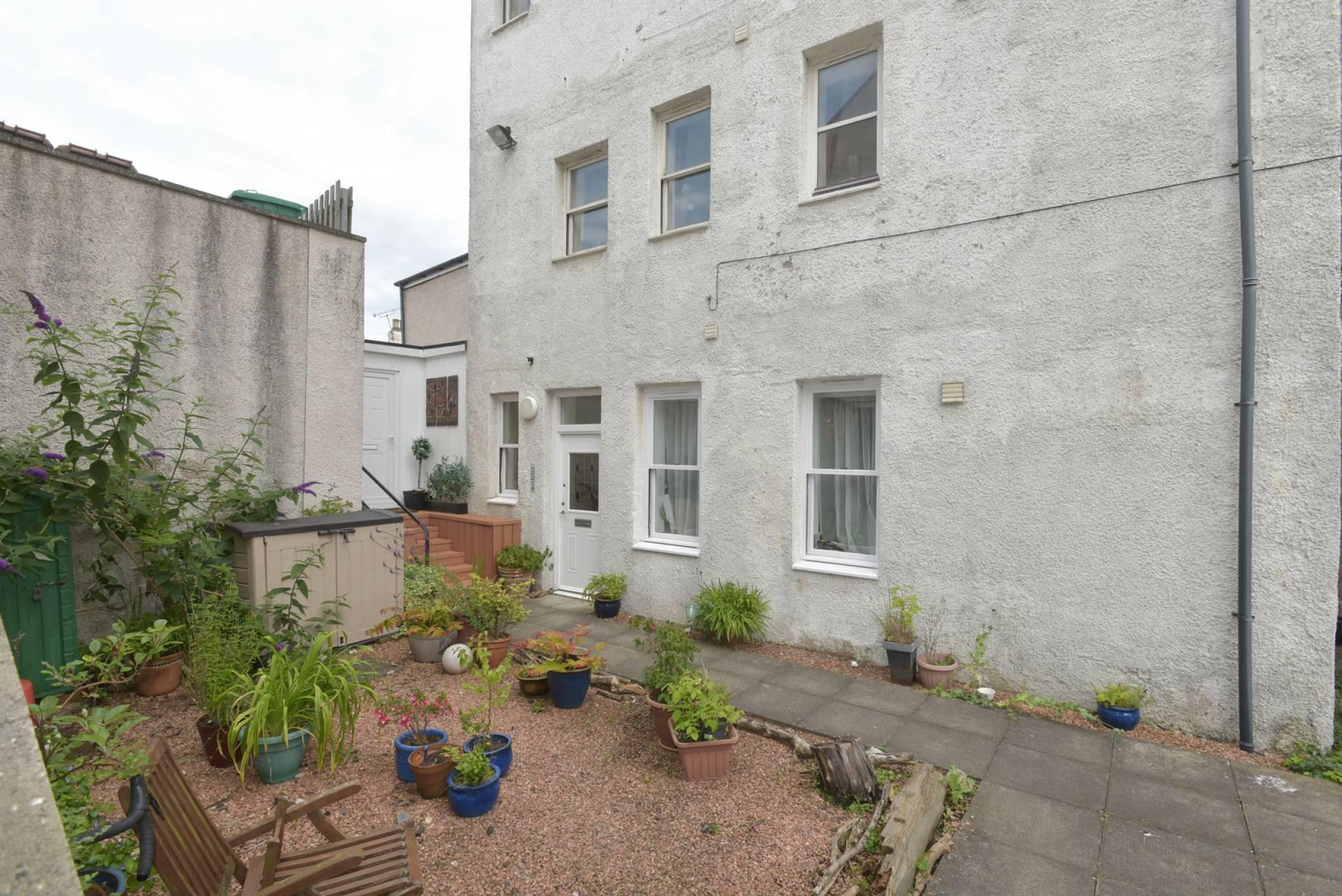 7 St. Clairs Court, Burntisland, Kinghorn, KY3 9SW