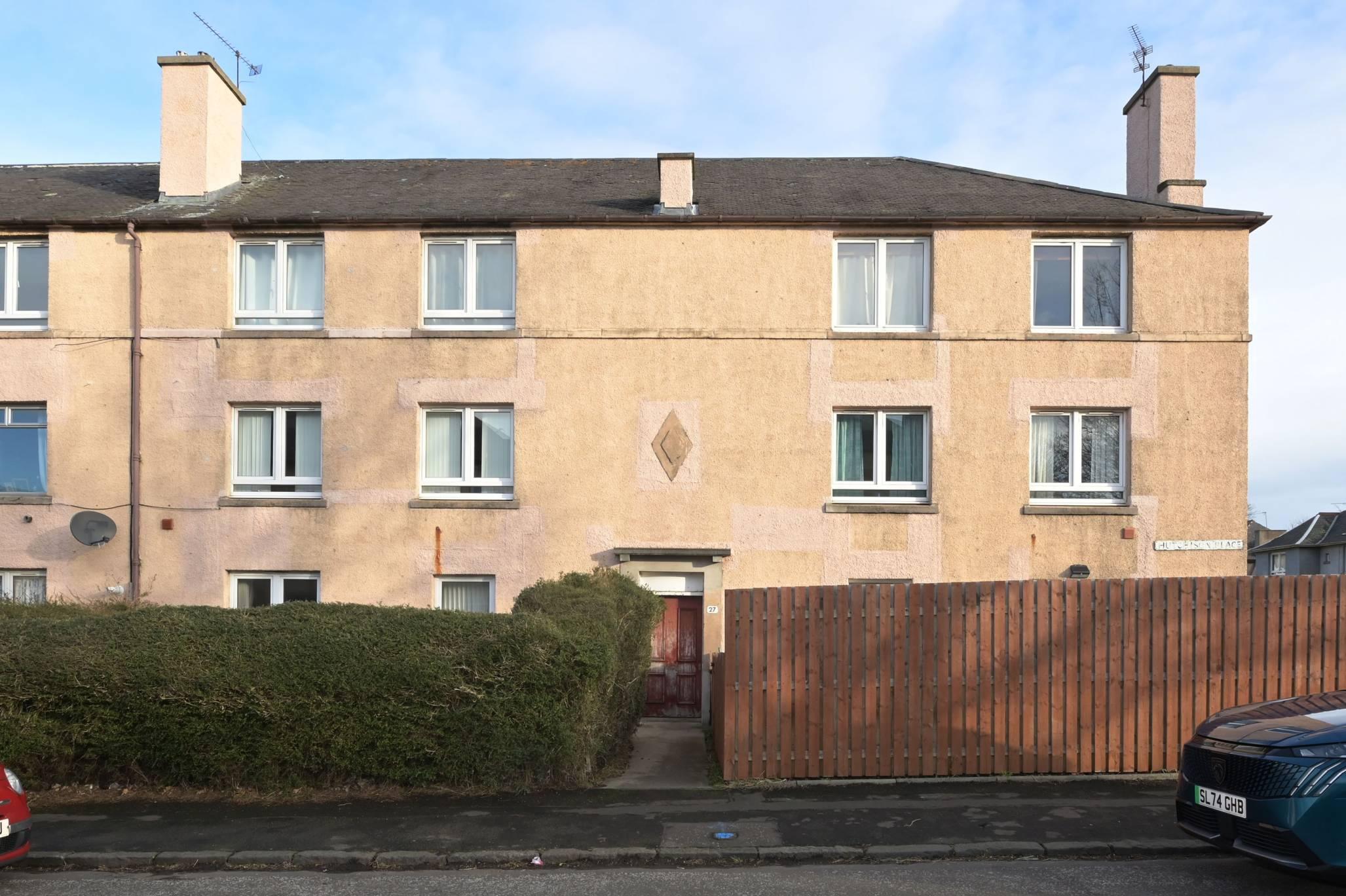 27/2 Hutchison Place, Edinburgh, EH14 1QJ