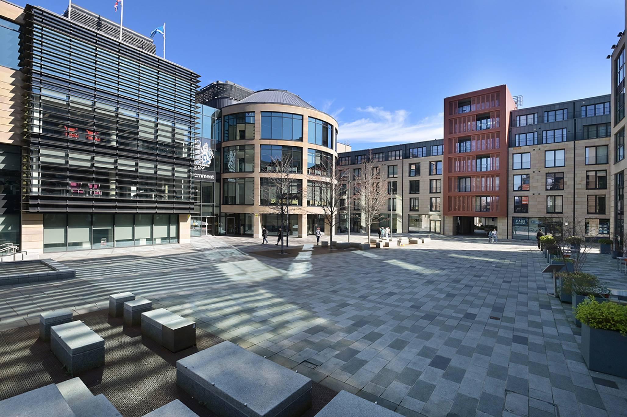 5/8 Shoemakers Square, Edinburgh, EH8 8FW
