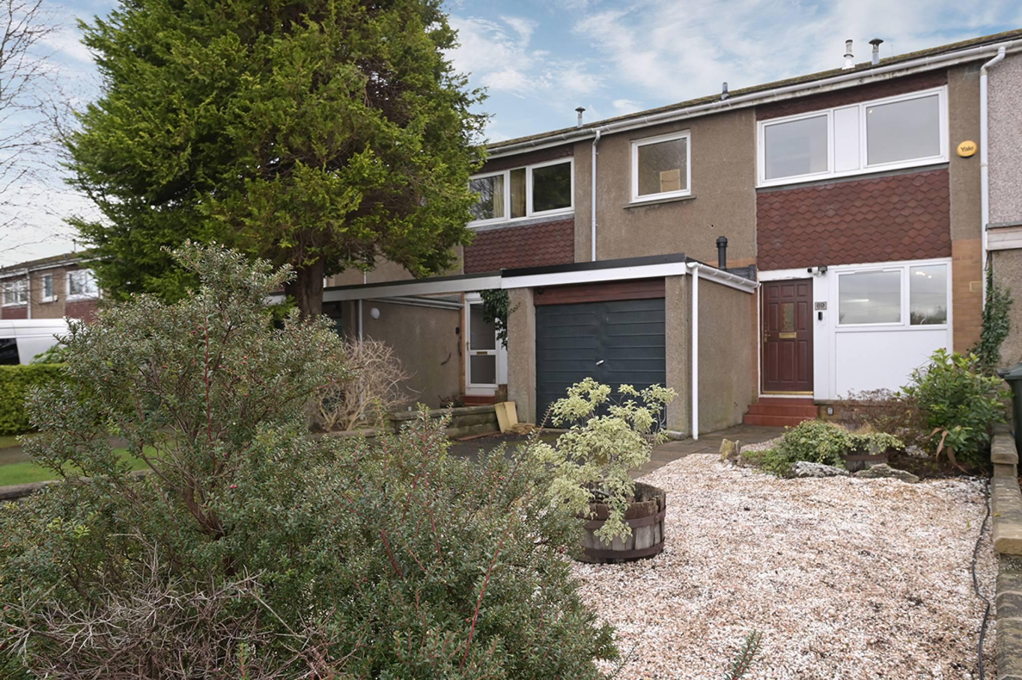 69 Cramond Avenue, Cramond, Edinburgh, EH4 6ND
