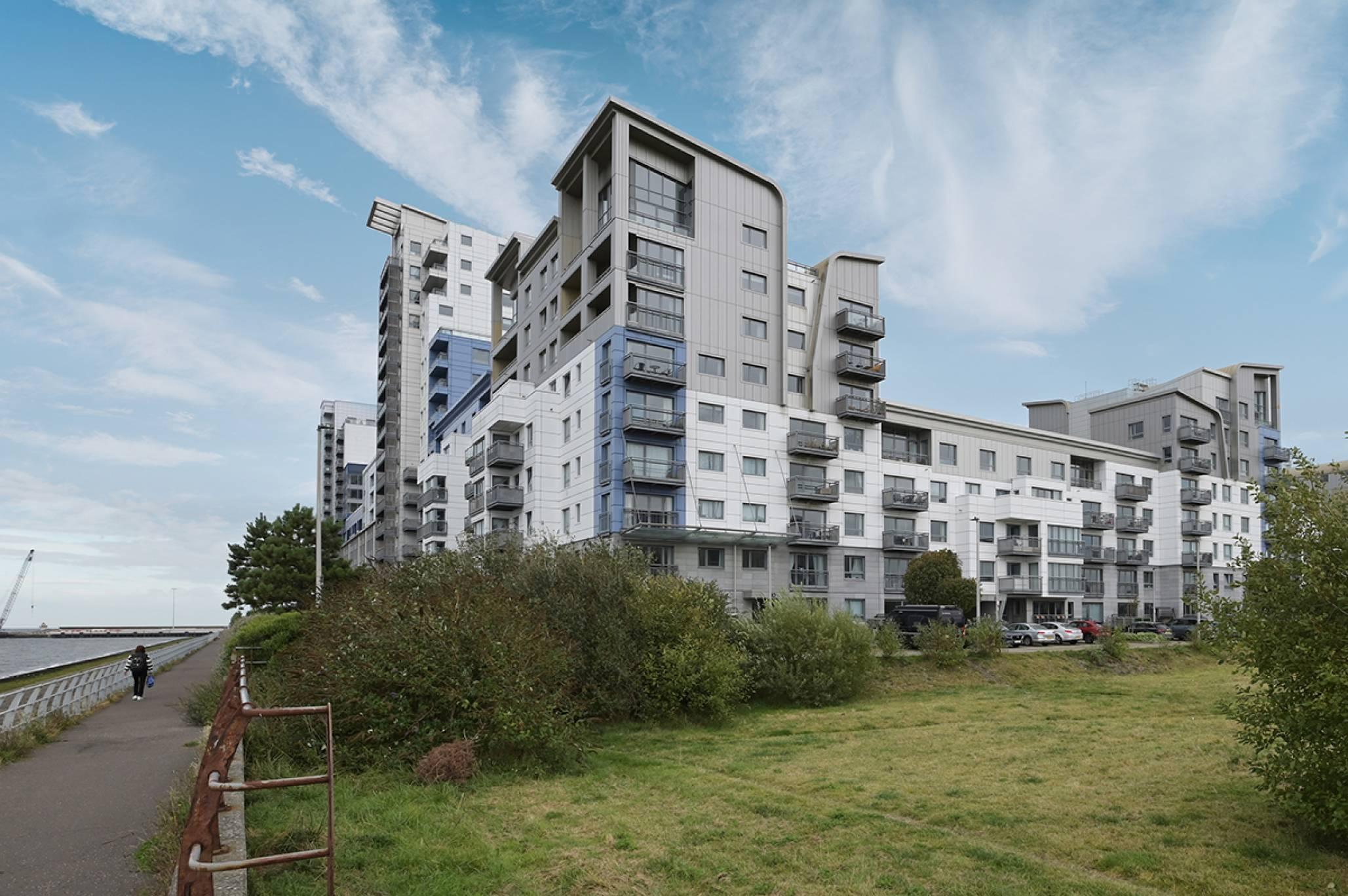 10/19 Western Harbour Terrace, Newhaven, Edinburgh, EH6 6JN