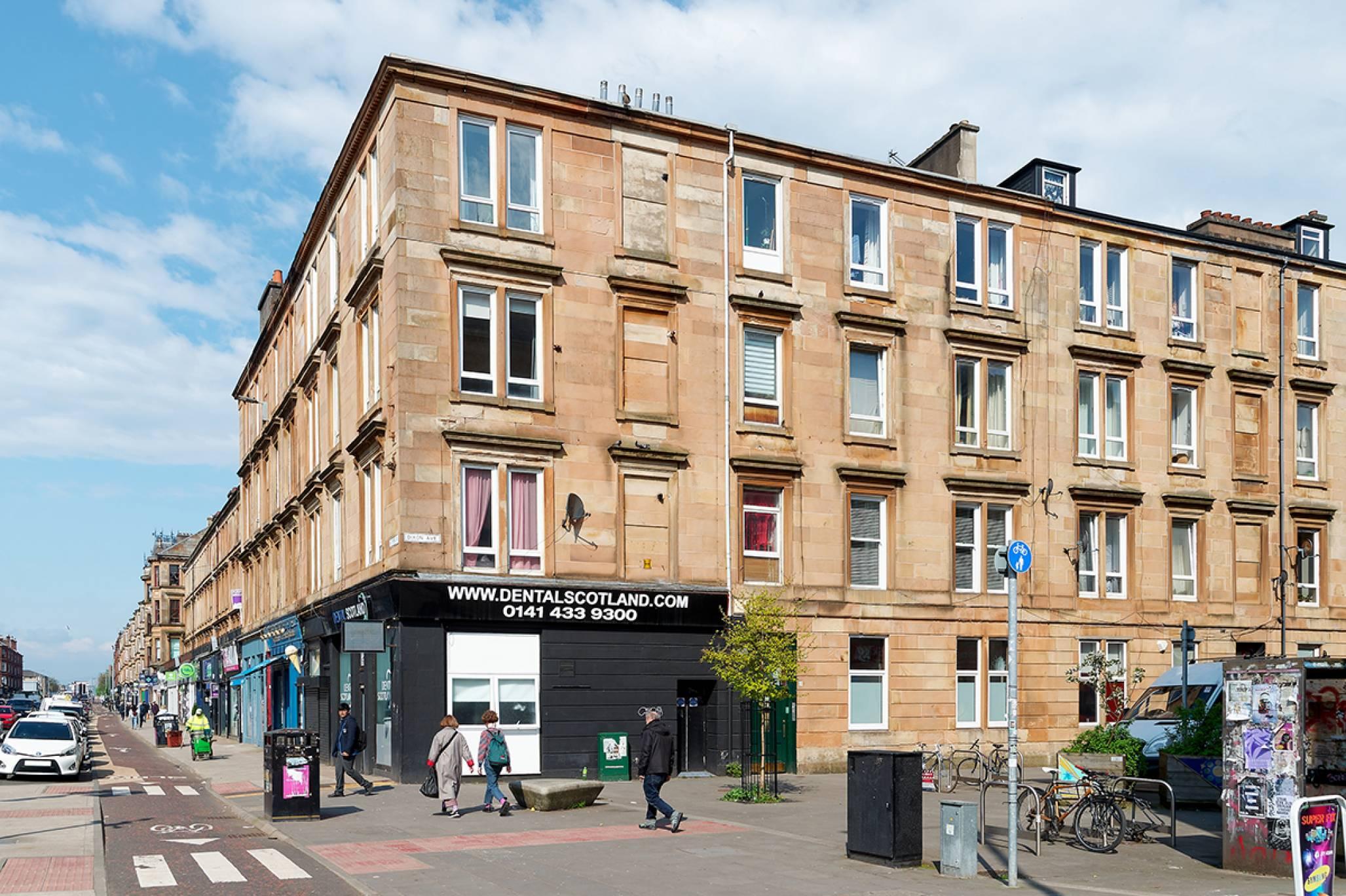 2/2, 3 Dixon Avenue, Govanhill, Glasgow, G42 8EB