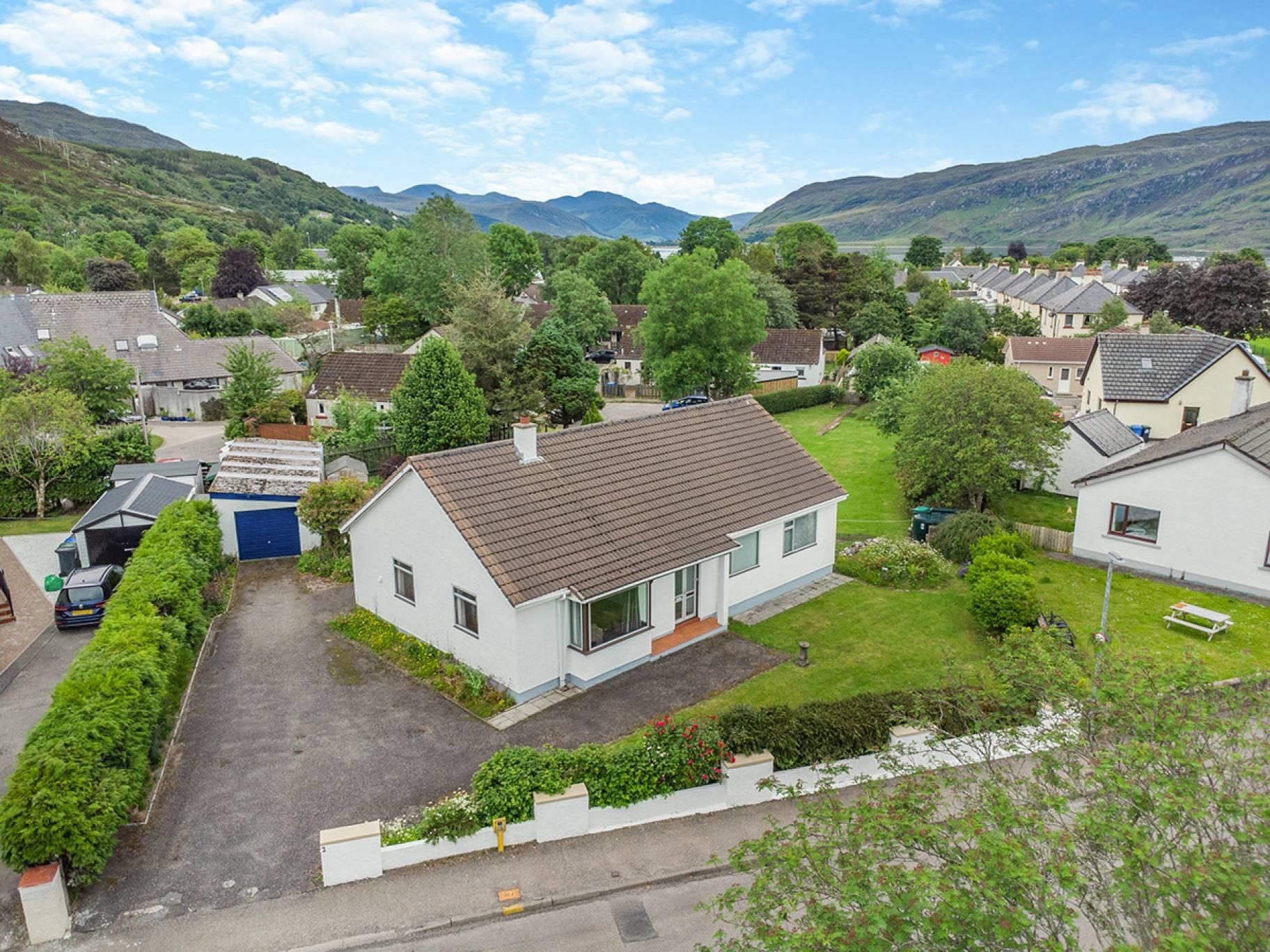 2 Riverside Terrace, Ullapool, IV26 2XG