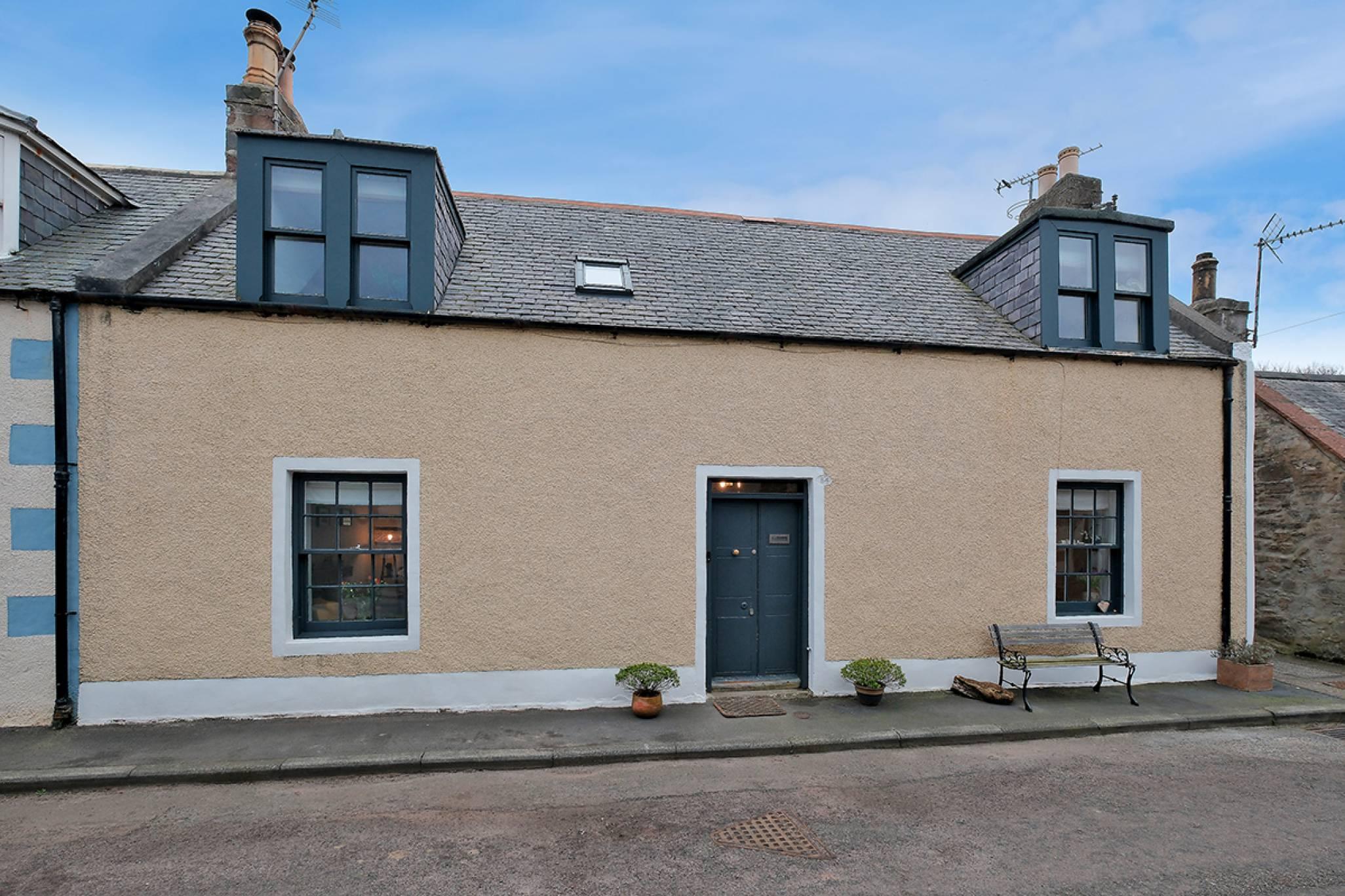 84 Seatown, Cullen, Buckie, AB56 4SL