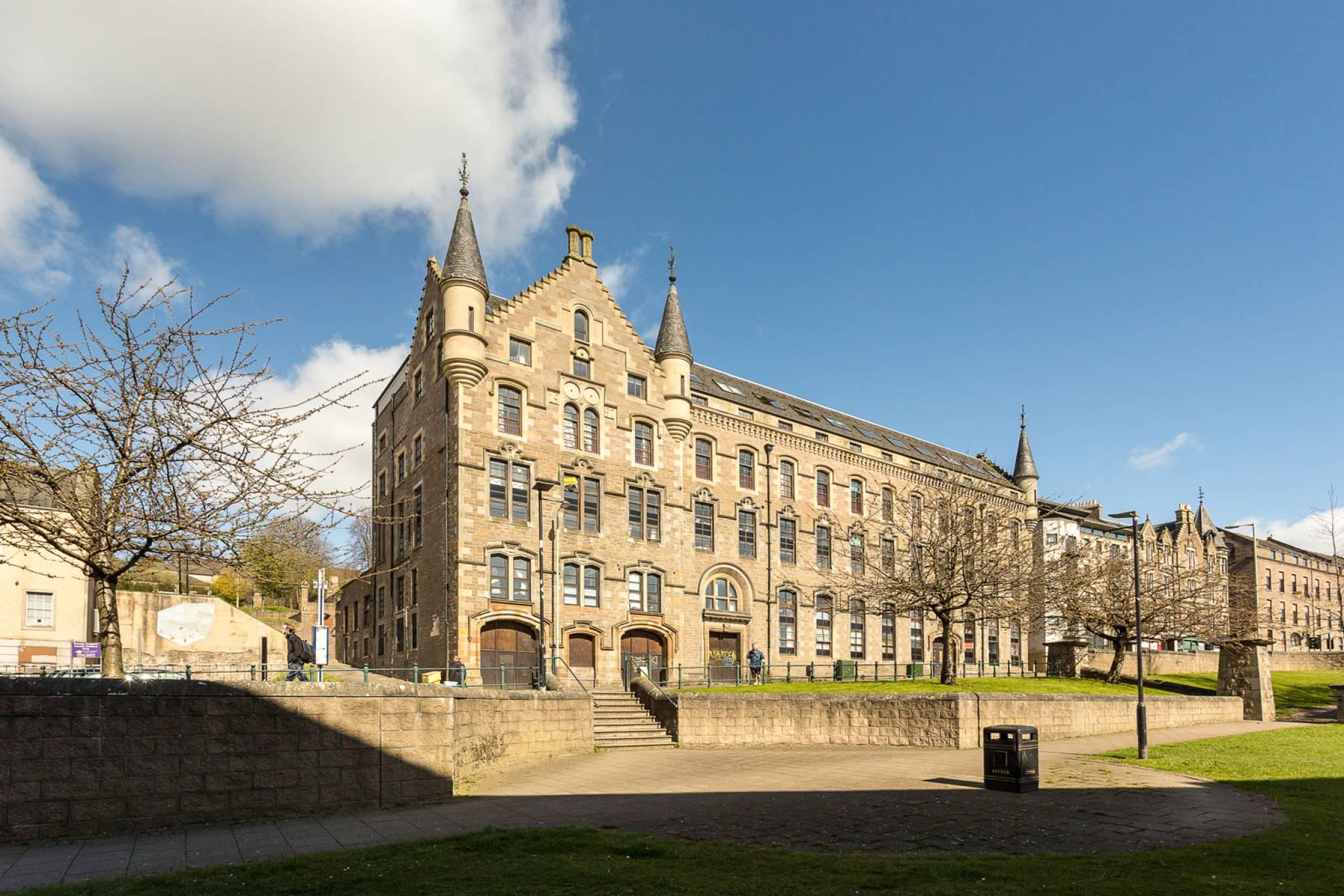 9 Bonnethill Place, Dundee, DD1 2AD