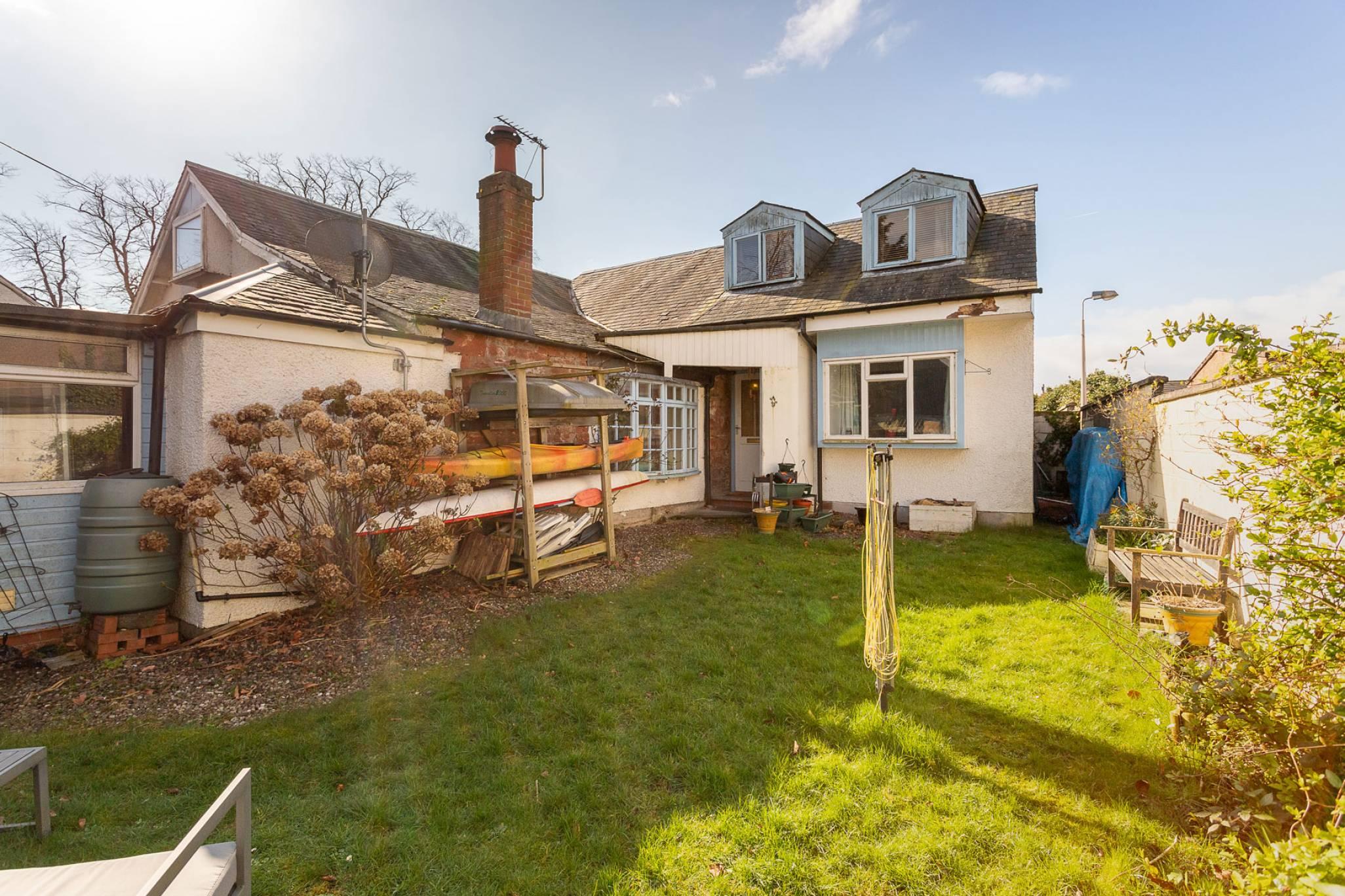 Saddlers Cottage East Main Street, Inchture, PH14 9RN