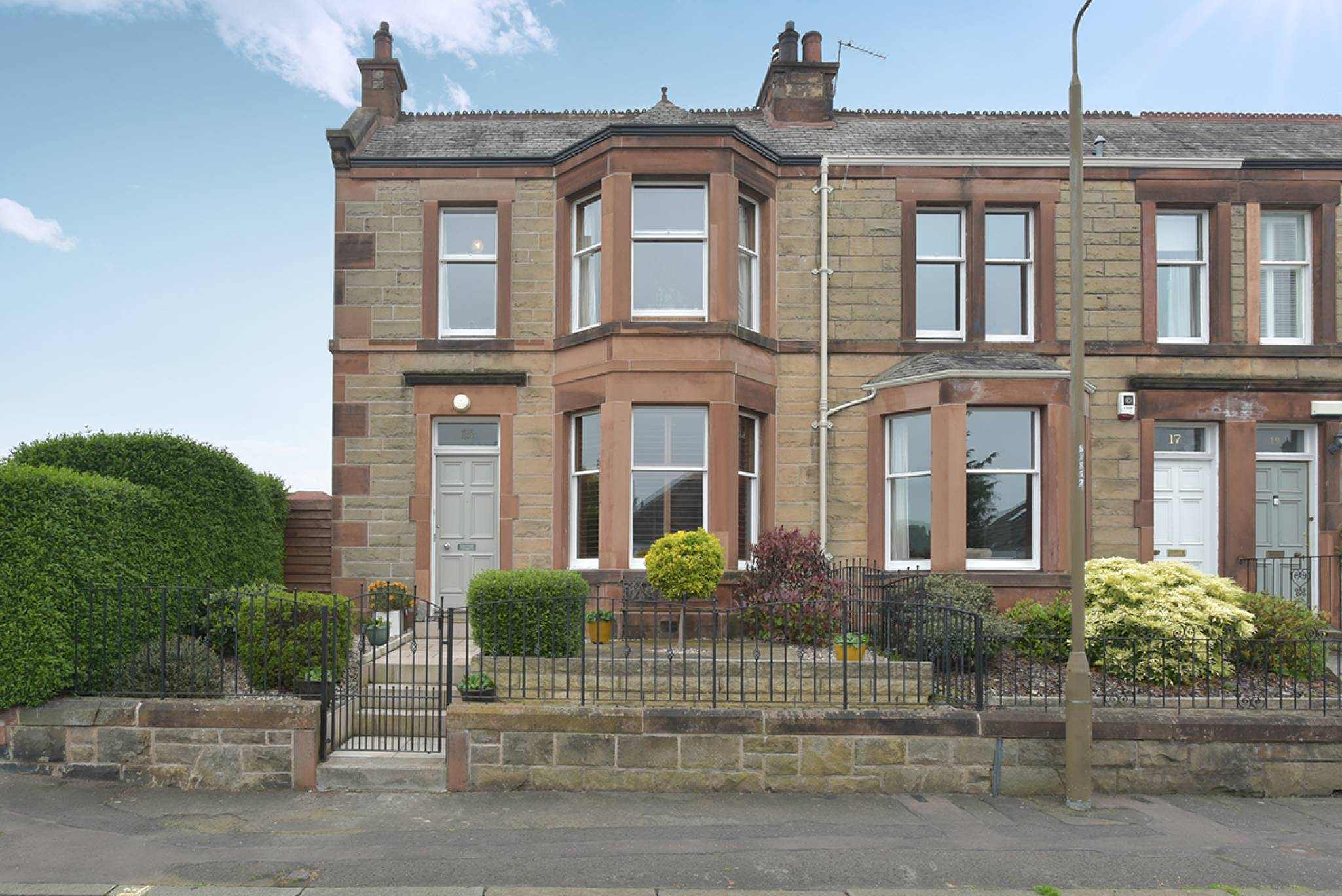 15 Seaforth Drive, Blackhall, Edinburgh, EH4 2BZ