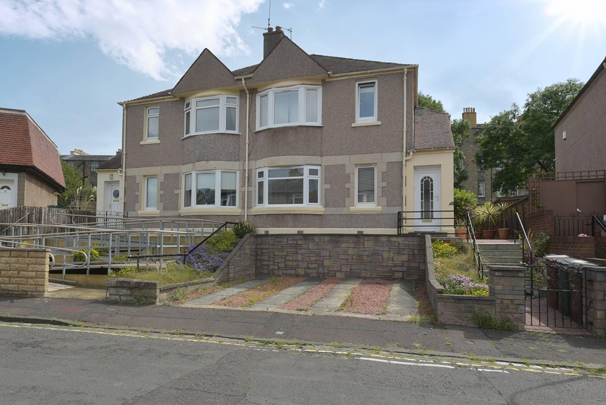 24a Claremont Bank, Edinburgh, EH7 4DR
