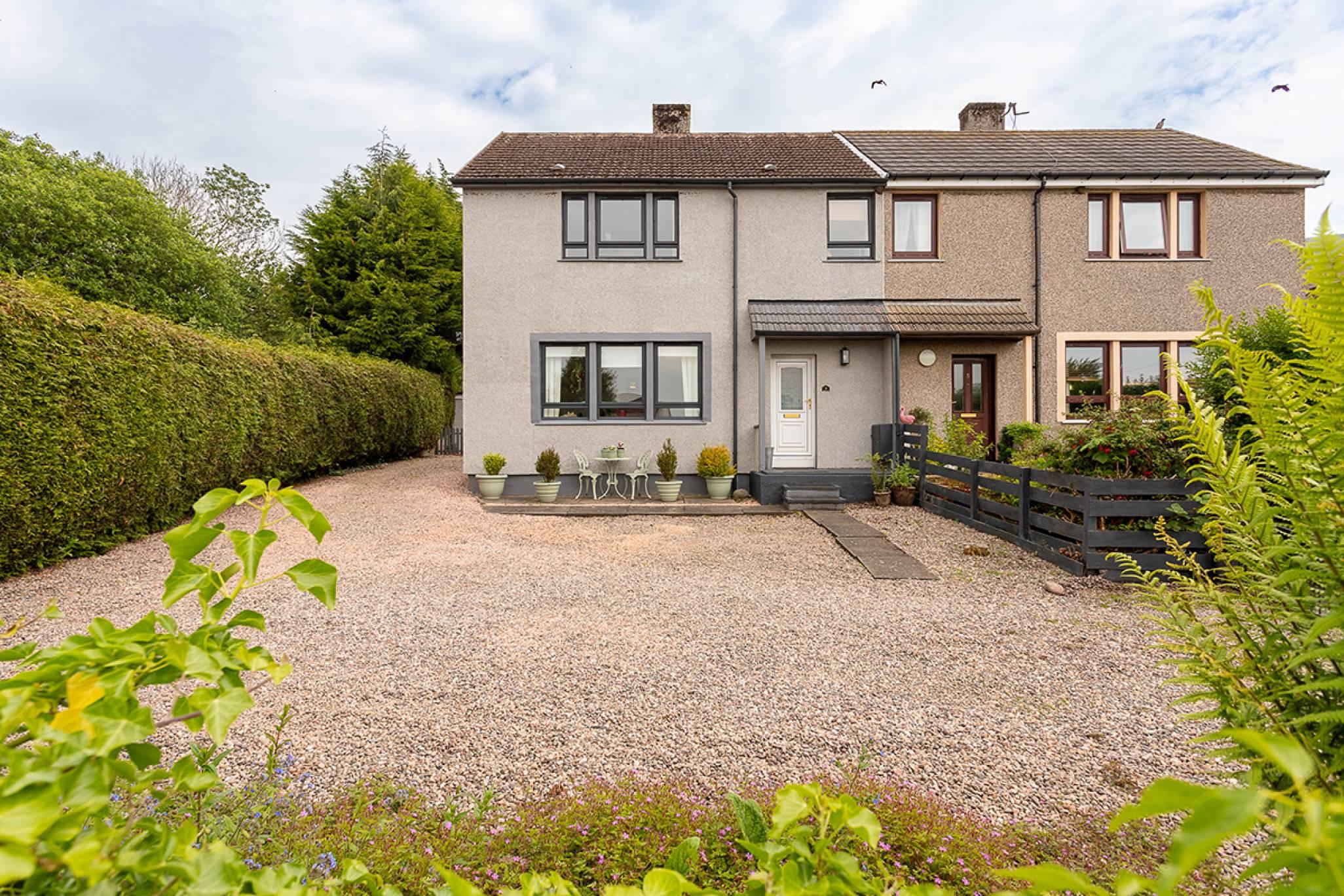6 Brough Terrace, Kinnesswood, Kinross, KY13 9HP