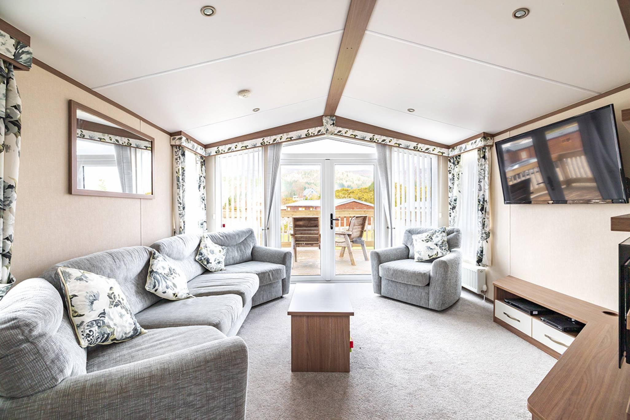 Lodge 7 Loch Ness Lodge Retreat Market Hill, Fort Augustus, PH32 4DS